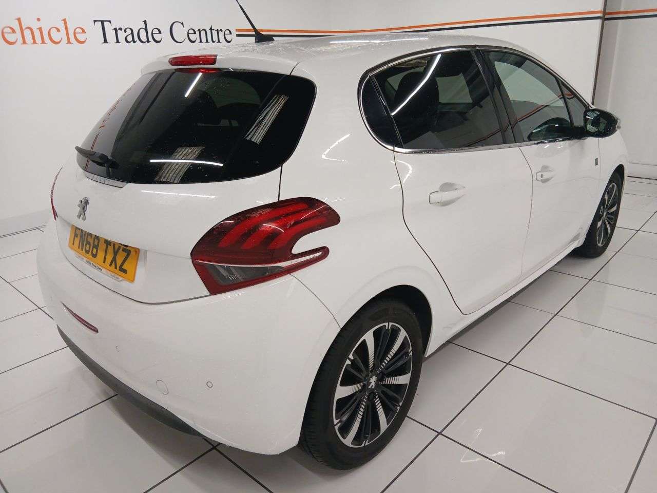 2018 PEUGEOT 208 2018 PEUGEOT 208
