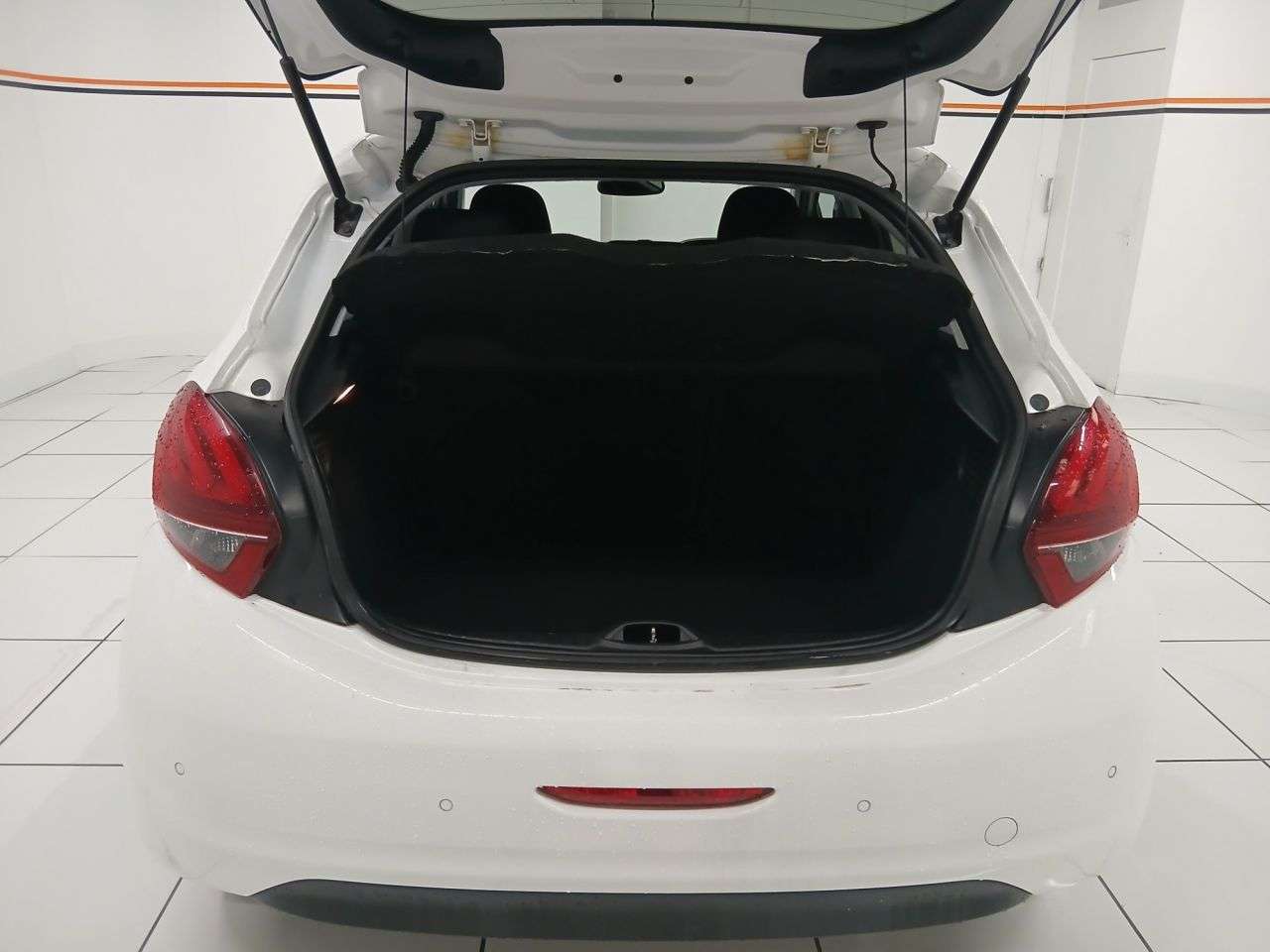 2018 PEUGEOT 208 2018 PEUGEOT 208