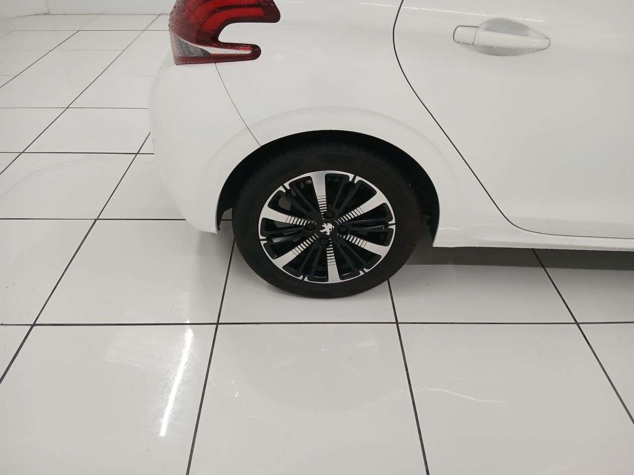 2018 PEUGEOT 208 2018 PEUGEOT 208