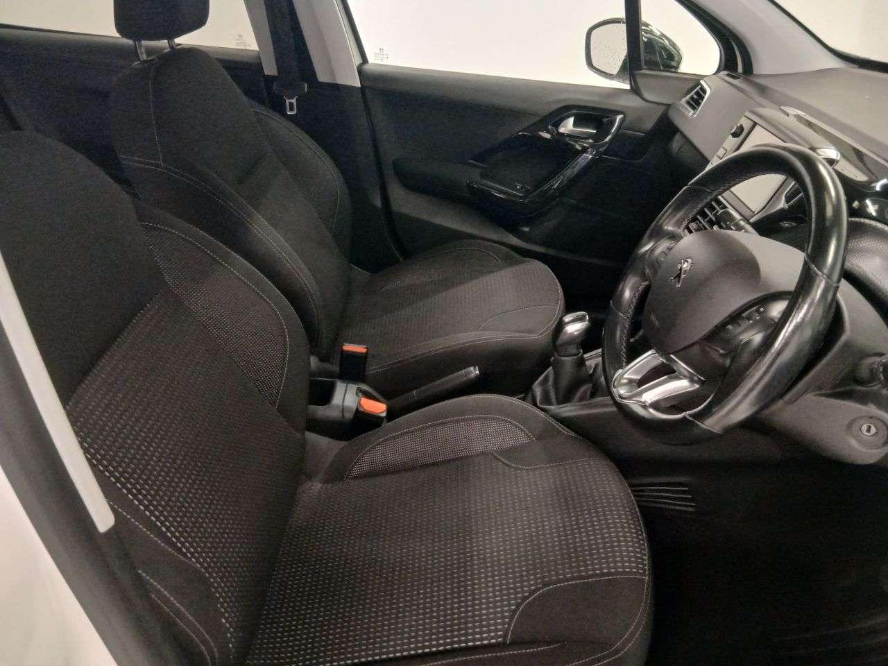 2018 PEUGEOT 208 2018 PEUGEOT 208