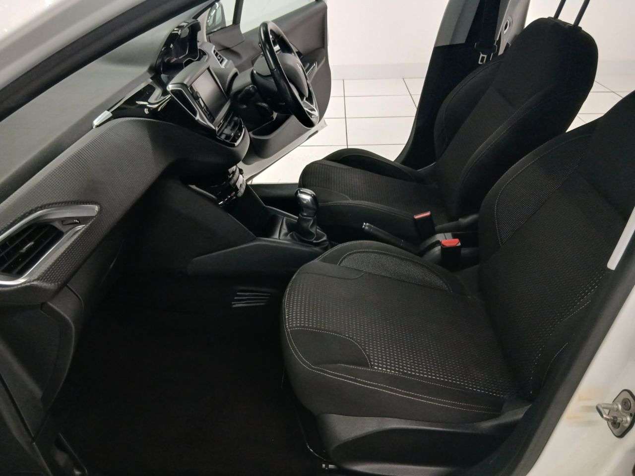 2018 PEUGEOT 208 2018 PEUGEOT 208