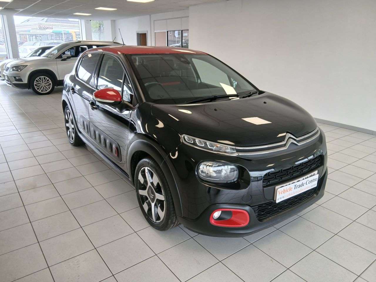 A 2019 CITROEN C3 1.2 PureTech Flair Nav Edition Hatchback 5dr Petrol Manual Euro 6 (s/s) (82 A 2019 CITROEN C3 1.2 PureTech Flair Nav Edition Hatchback 5dr Petrol Manual Euro 6 (s/s) (82