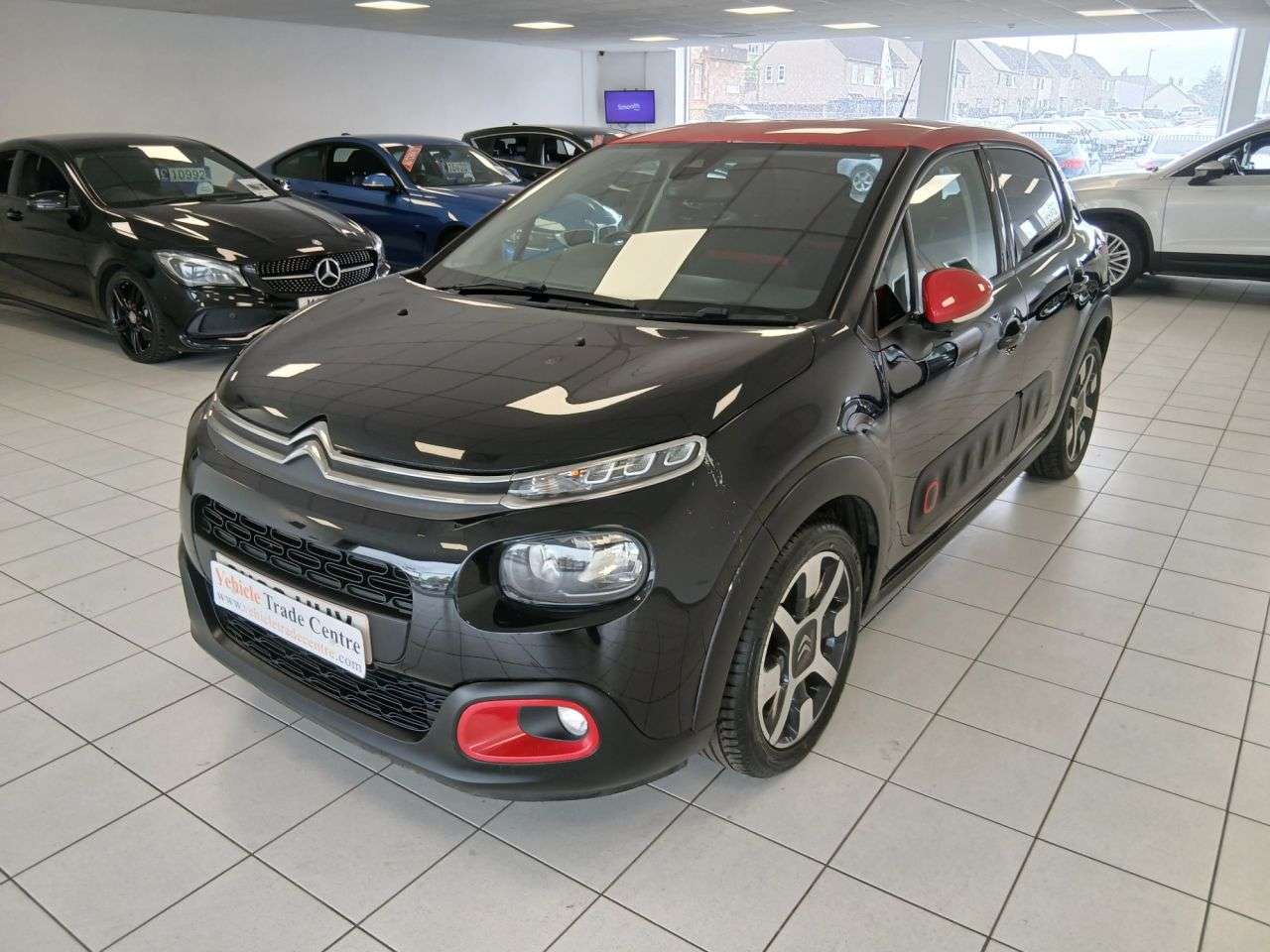A 2019 CITROEN C3 1.2 PureTech Flair Nav Edition Hatchback 5dr Petrol Manual Euro 6 (s/s) (82 A 2019 CITROEN C3 1.2 PureTech Flair Nav Edition Hatchback 5dr Petrol Manual Euro 6 (s/s) (82