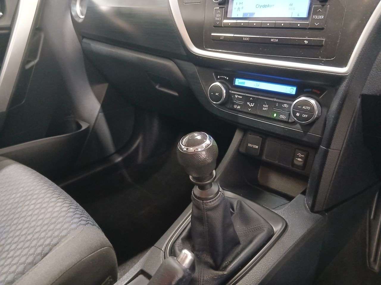 2013 TOYOTA AURIS 2013 TOYOTA AURIS
