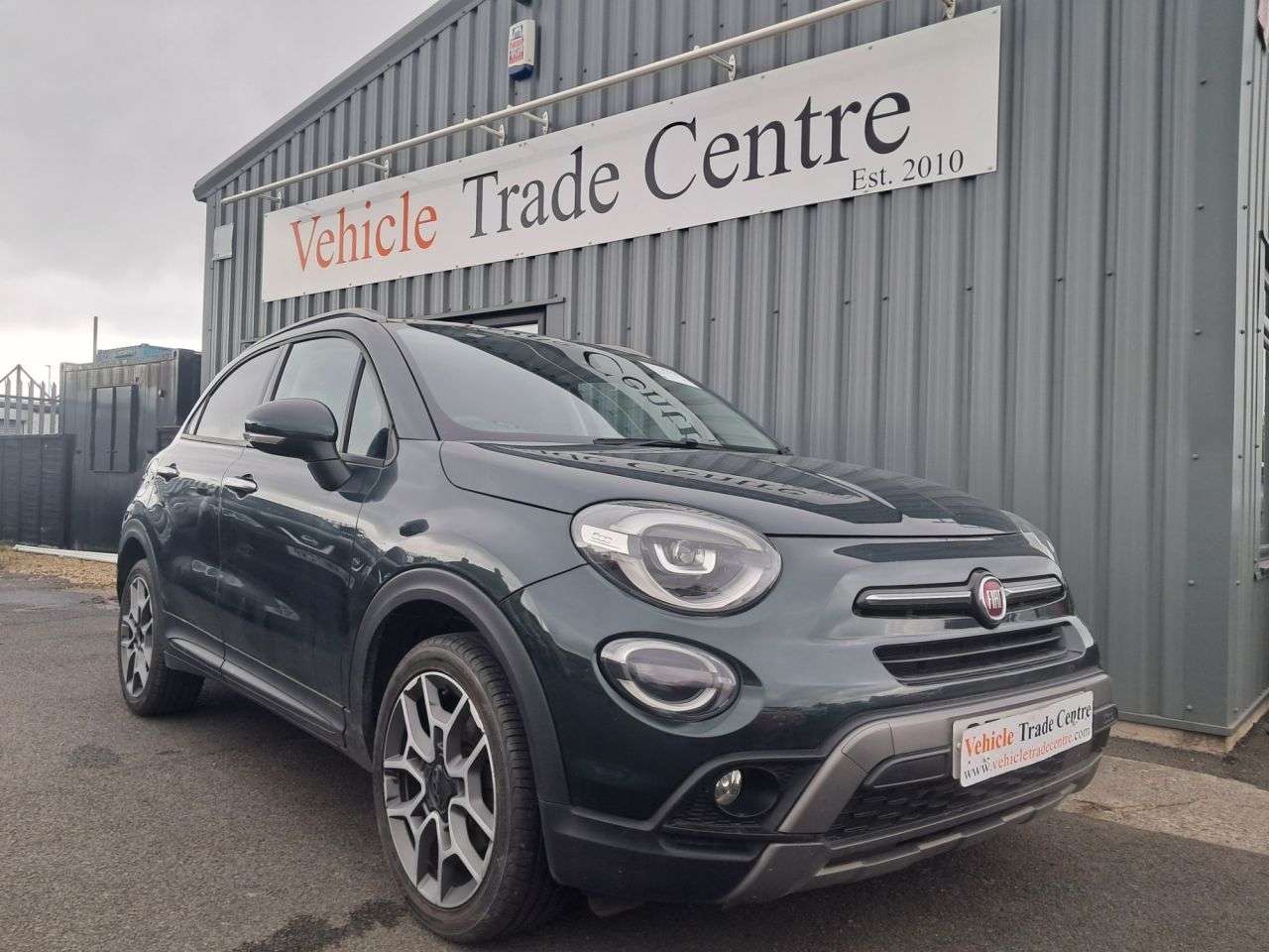 A 2018 FIAT 500X 1.0 FireFly Turbo MultiAir Cross Plus SUV 5dr Petrol Manual Euro 6 (s/s) (1 A 2018 FIAT 500X 1.0 FireFly Turbo MultiAir Cross Plus SUV 5dr Petrol Manual Euro 6 (s/s) (1