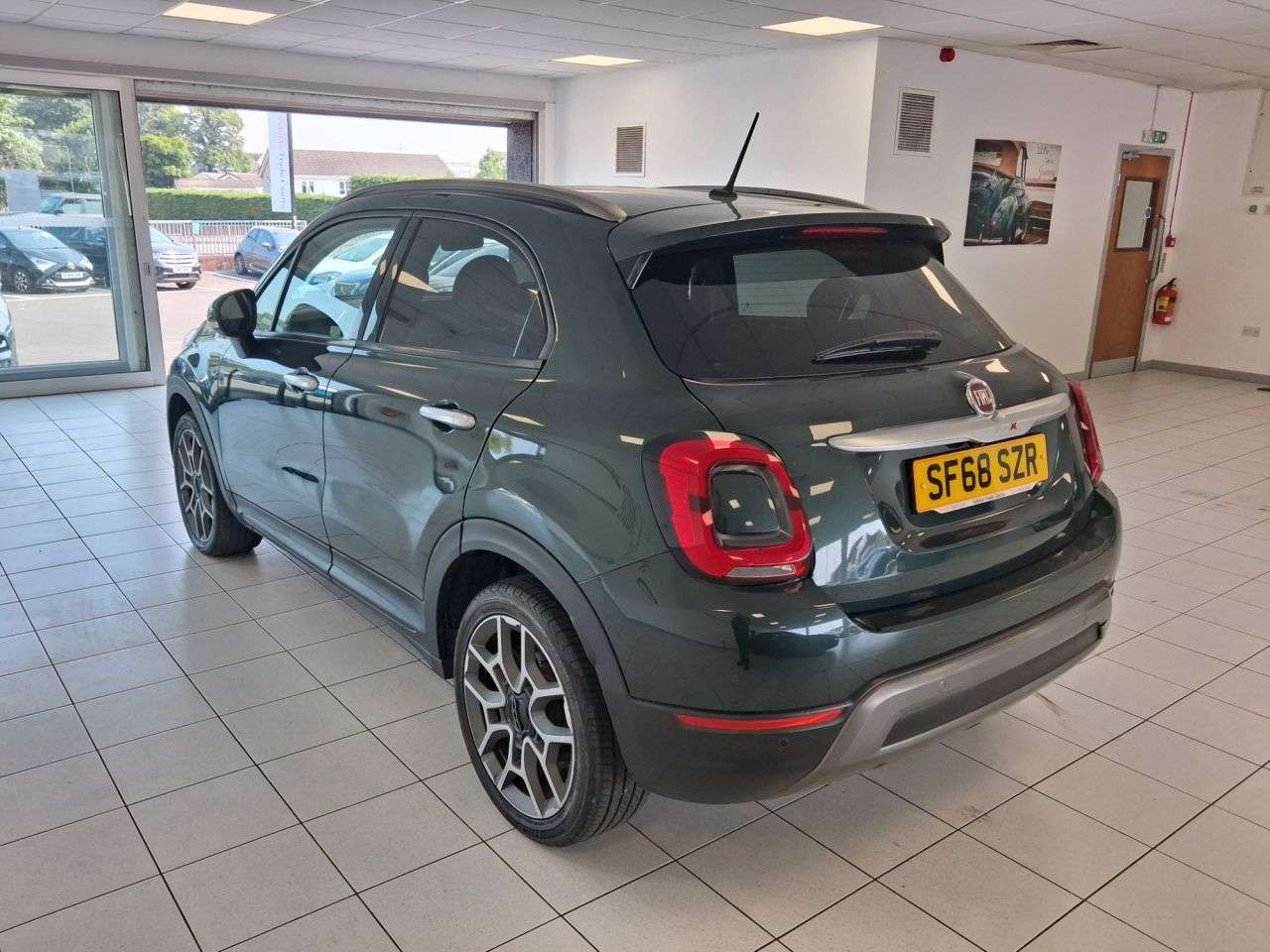 A 2018 FIAT 500X 1.0 FireFly Turbo MultiAir Cross Plus SUV 5dr Petrol Manual Euro 6 (s/s) (1 A 2018 FIAT 500X 1.0 FireFly Turbo MultiAir Cross Plus SUV 5dr Petrol Manual Euro 6 (s/s) (1