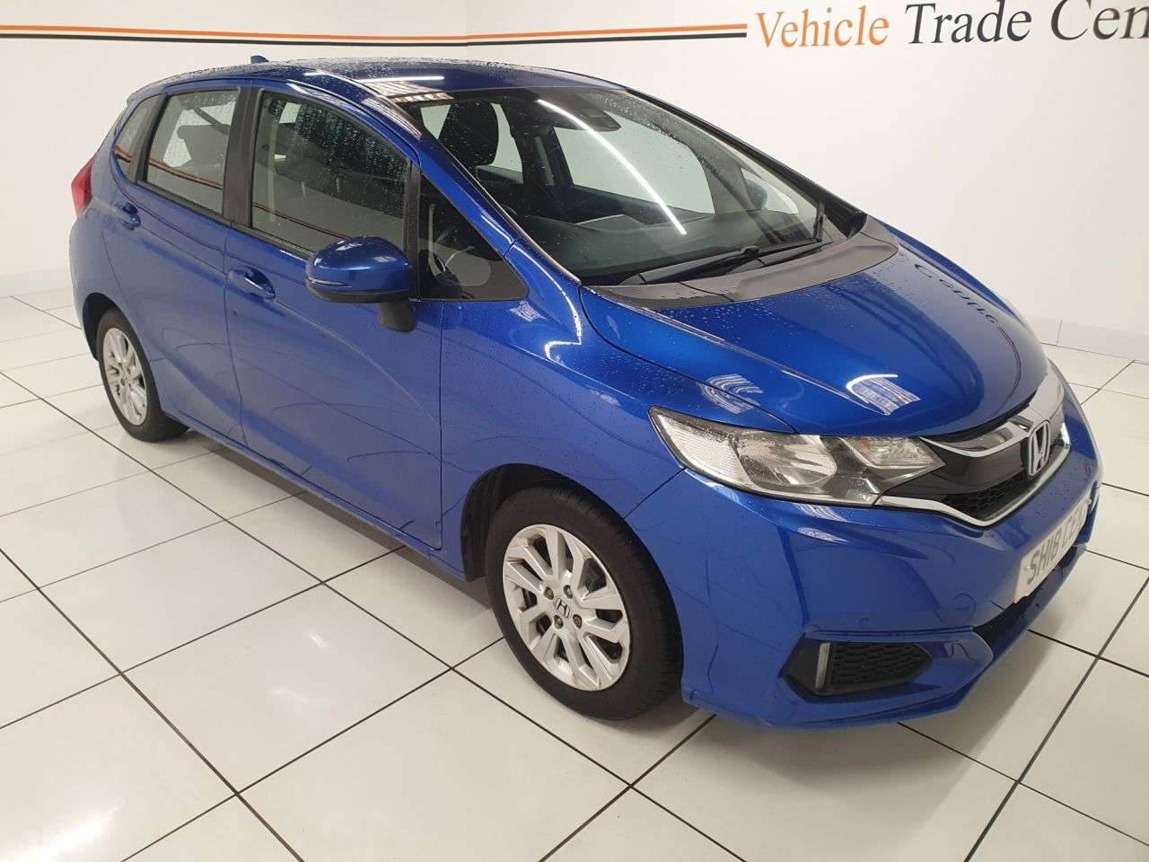 A 2018 HONDA JAZZ 1.3 i-VTEC SE Hatchback 5dr Petrol Manual Euro 6 (s/s) (102 ps) A 2018 HONDA JAZZ 1.3 i-VTEC SE Hatchback 5dr Petrol Manual Euro 6 (s/s) (102 ps)