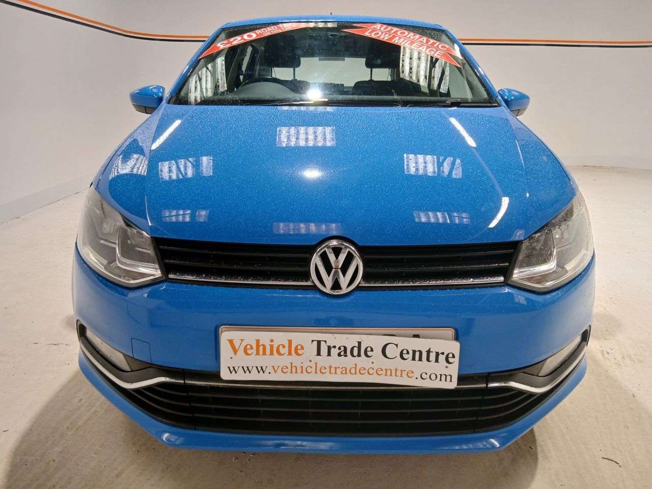A 2015 VOLKSWAGEN POLO 1.2 TSI BlueMotion Tech SE Hatchback 5dr Petrol DSG Euro 6 (s/s) (90 ps) A 2015 VOLKSWAGEN POLO 1.2 TSI BlueMotion Tech SE Hatchback 5dr Petrol DSG Euro 6 (s/s) (90 ps)