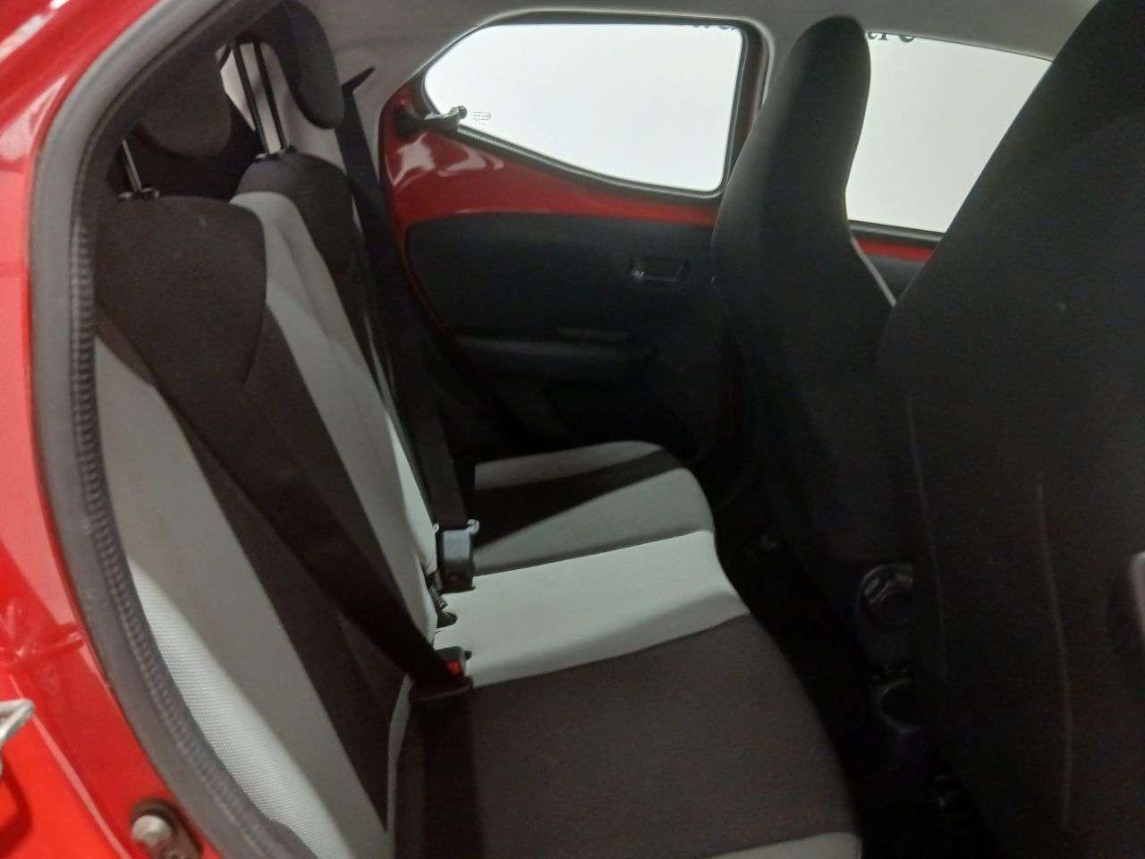 2016 TOYOTA AYGO 2016 TOYOTA AYGO