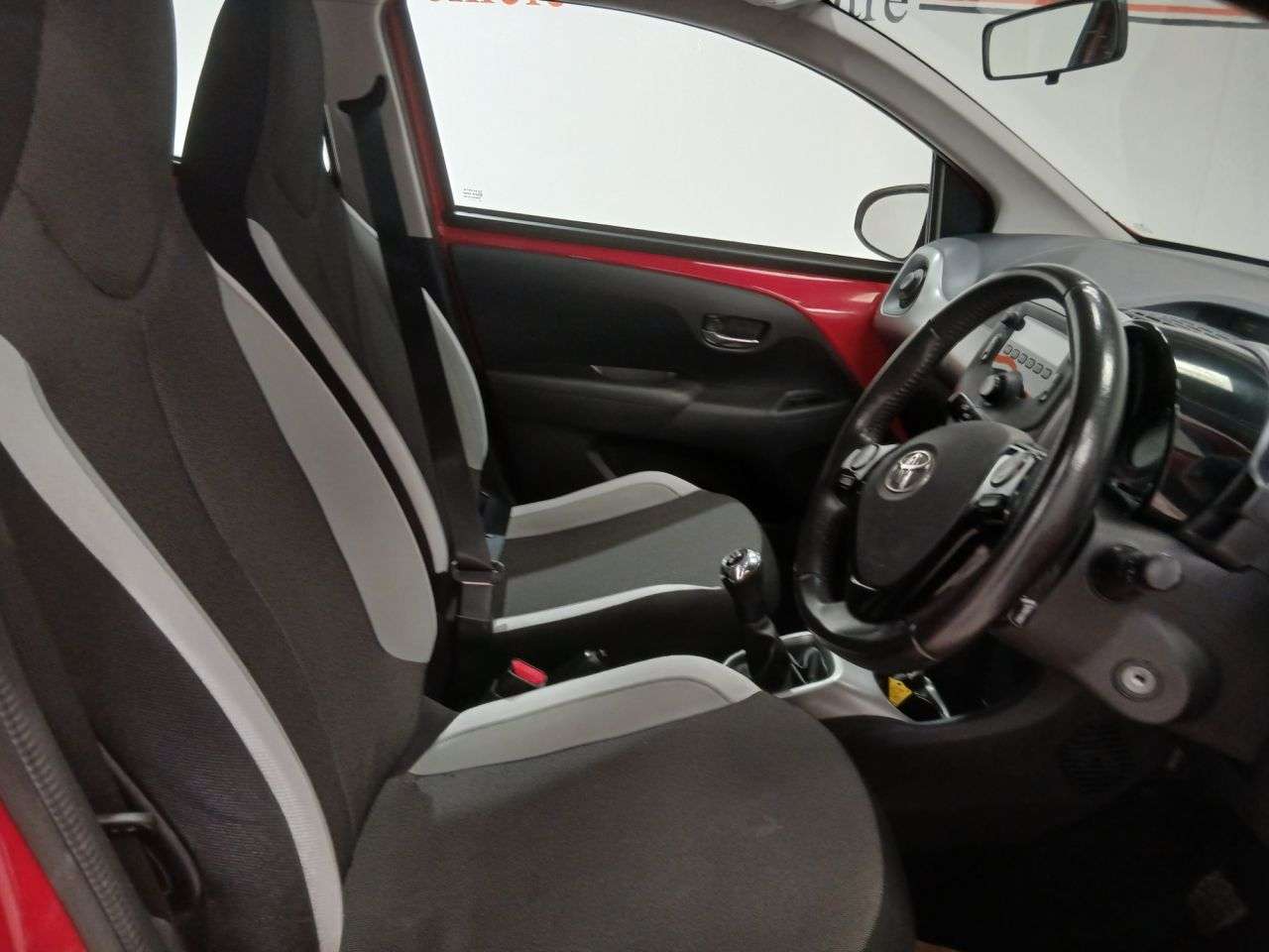 2016 TOYOTA AYGO 2016 TOYOTA AYGO