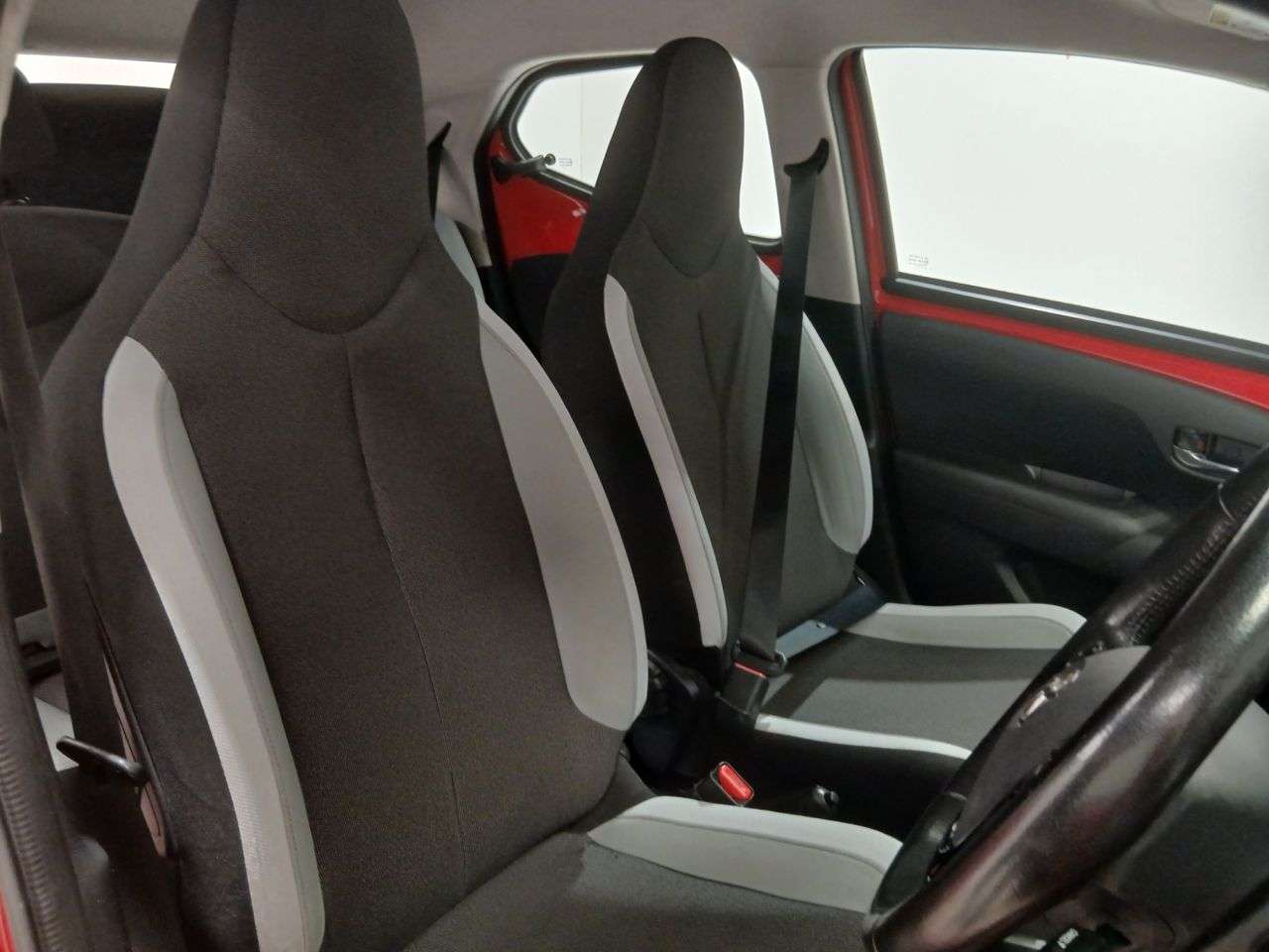 2016 TOYOTA AYGO 2016 TOYOTA AYGO