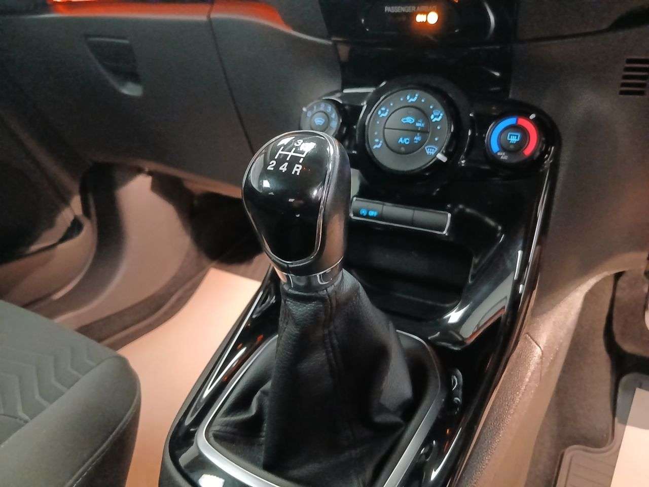 2015 FORD FIESTA 2015 FORD FIESTA