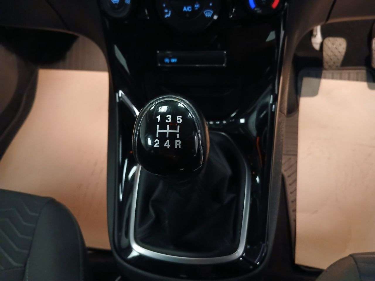 2015 FORD FIESTA 2015 FORD FIESTA