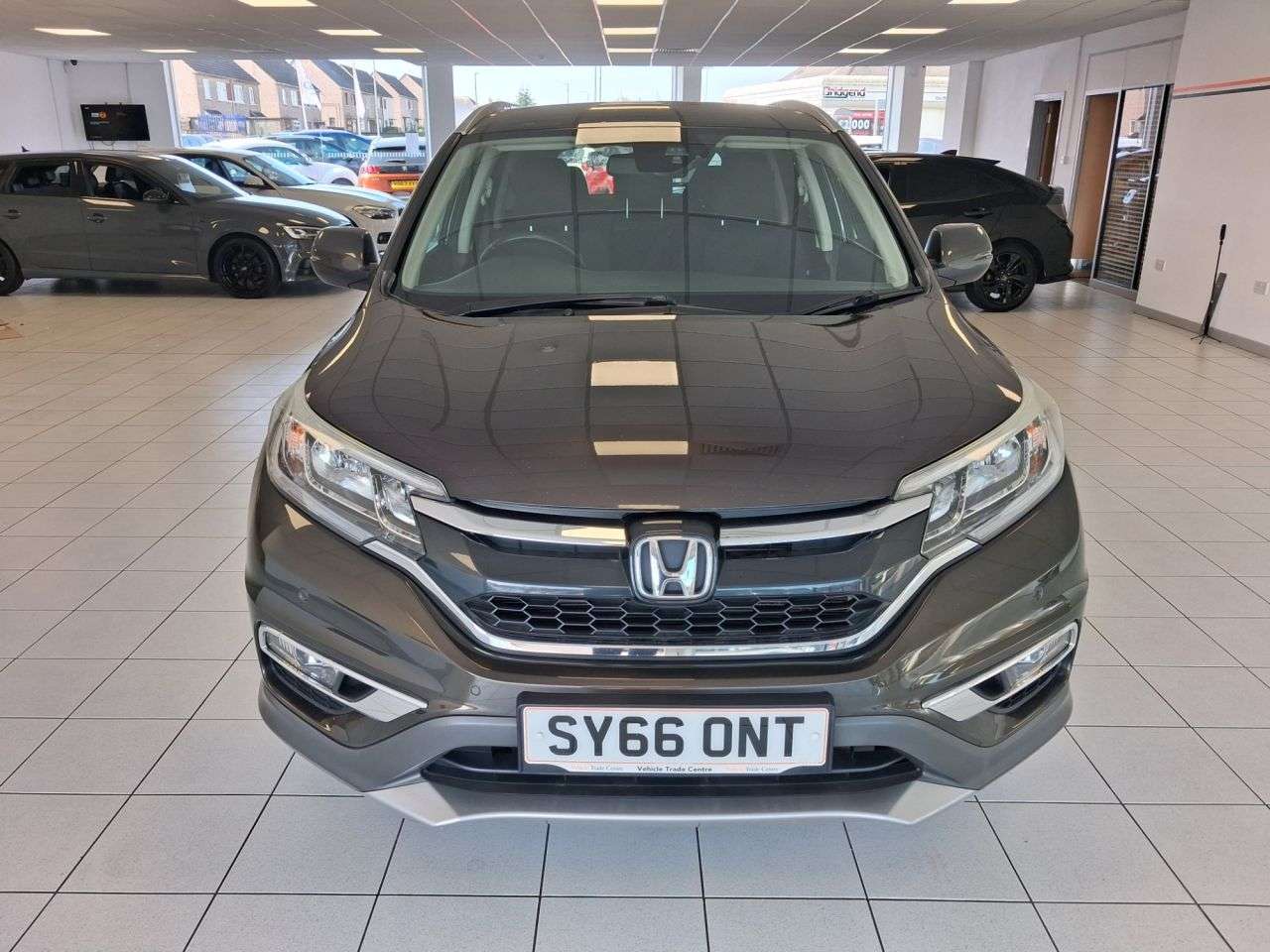 A 2016 HONDA CR-V 1.6 i-DTEC SE Plus Navi SUV 5dr Diesel Manual Euro 6 (s/s) (120 ps) A 2016 HONDA CR-V 1.6 i-DTEC SE Plus Navi SUV 5dr Diesel Manual Euro 6 (s/s) (120 ps)
