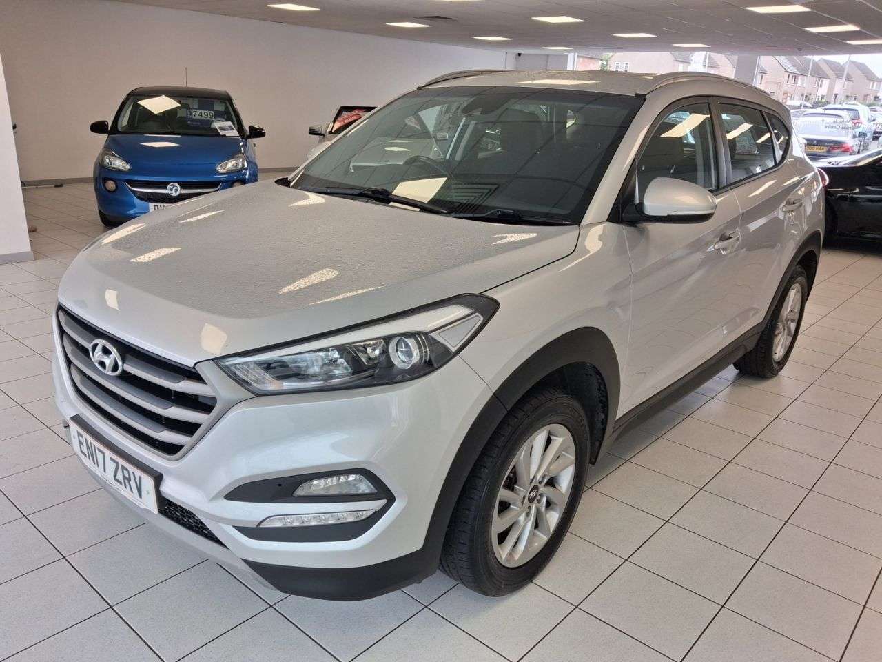 A 2017 HYUNDAI TUCSON 1.7 CRDi Blue Drive SE Nav SUV 5dr Diesel Manual Euro 6 (s/s) (116 ps) A 2017 HYUNDAI TUCSON 1.7 CRDi Blue Drive SE Nav SUV 5dr Diesel Manual Euro 6 (s/s) (116 ps)