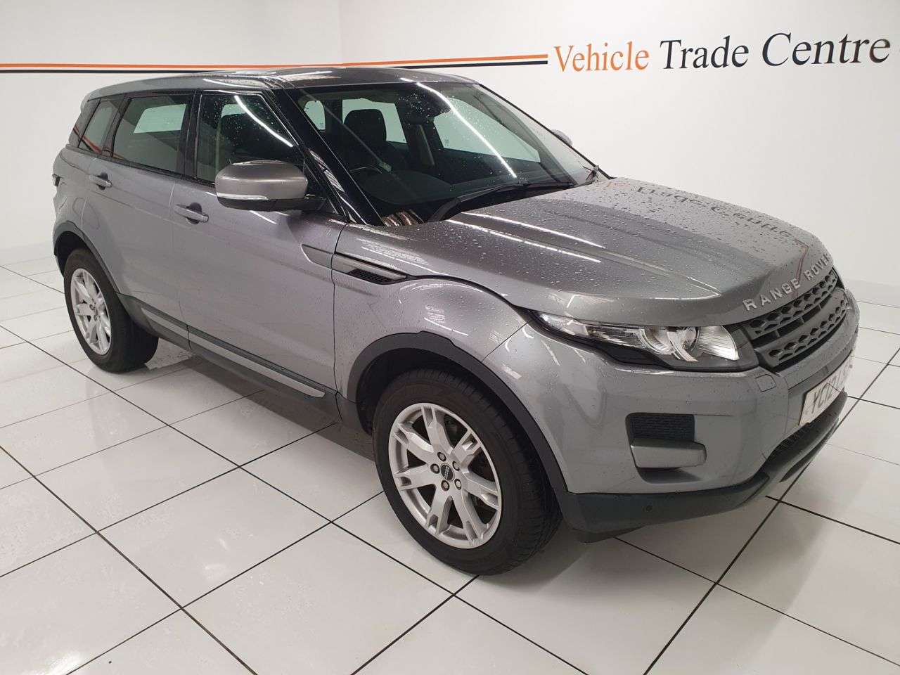 A 2012 LAND ROVER RANGE ROVER EVOQUE SD4 PURE TECH A 2012 LAND ROVER RANGE ROVER EVOQUE SD4 PURE TECH