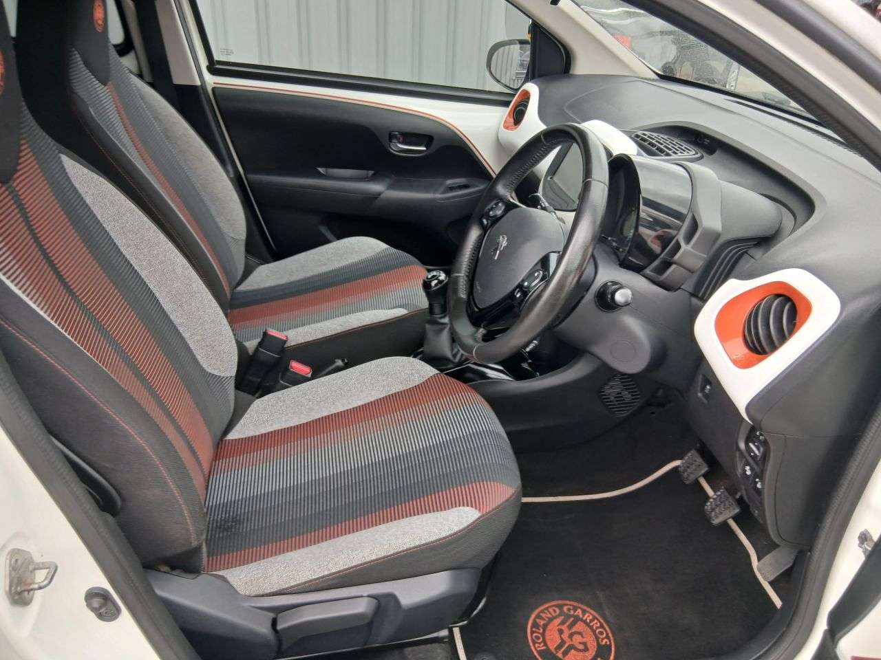 2016 PEUGEOT 108 2016 PEUGEOT 108