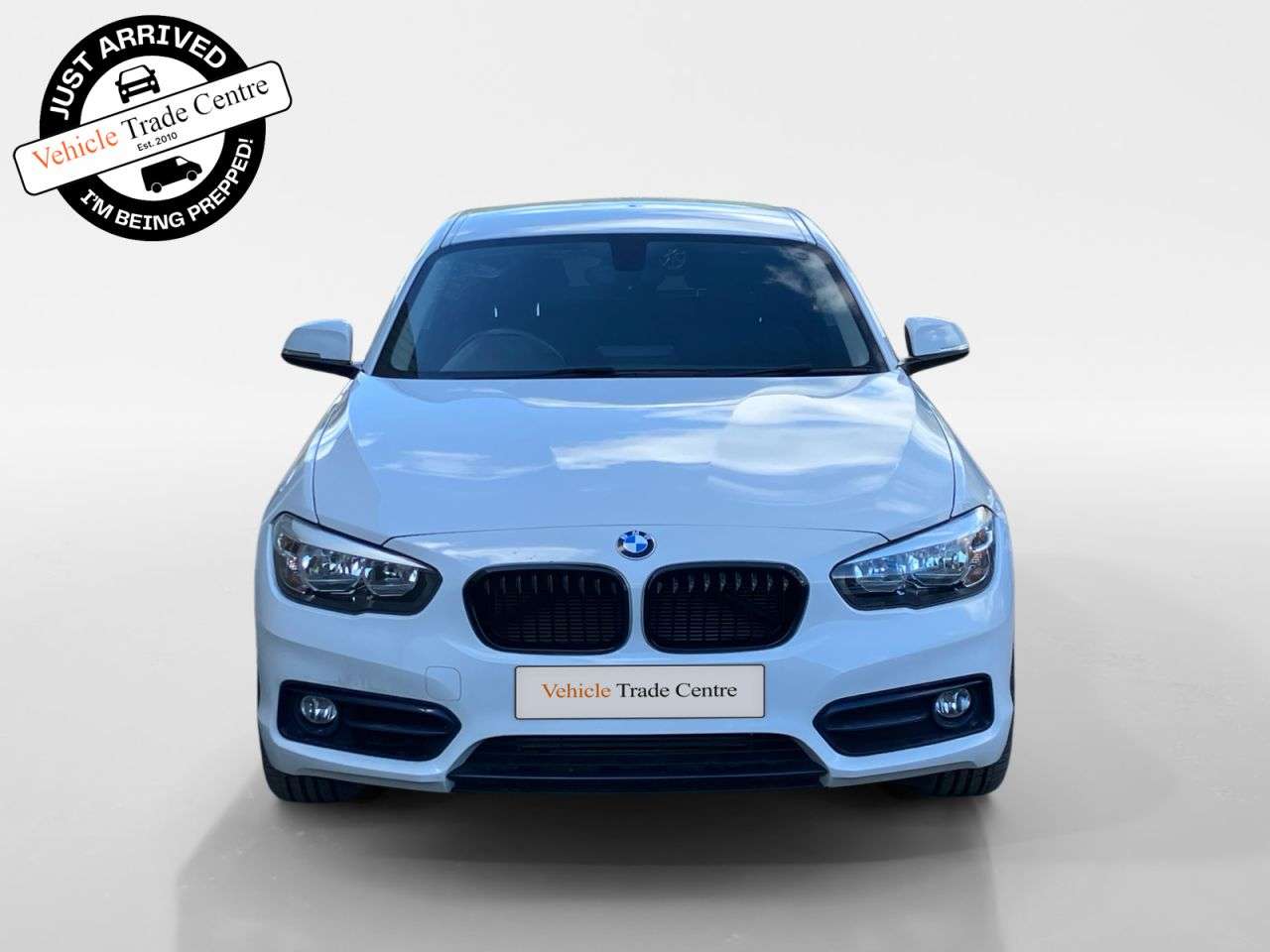 A 2018 BMW 1 SERIES 1.5 118i Sport Hatchback 3dr Petrol Manual Euro 6 (s/s) (136 ps) A 2018 BMW 1 SERIES 1.5 118i Sport Hatchback 3dr Petrol Manual Euro 6 (s/s) (136 ps)