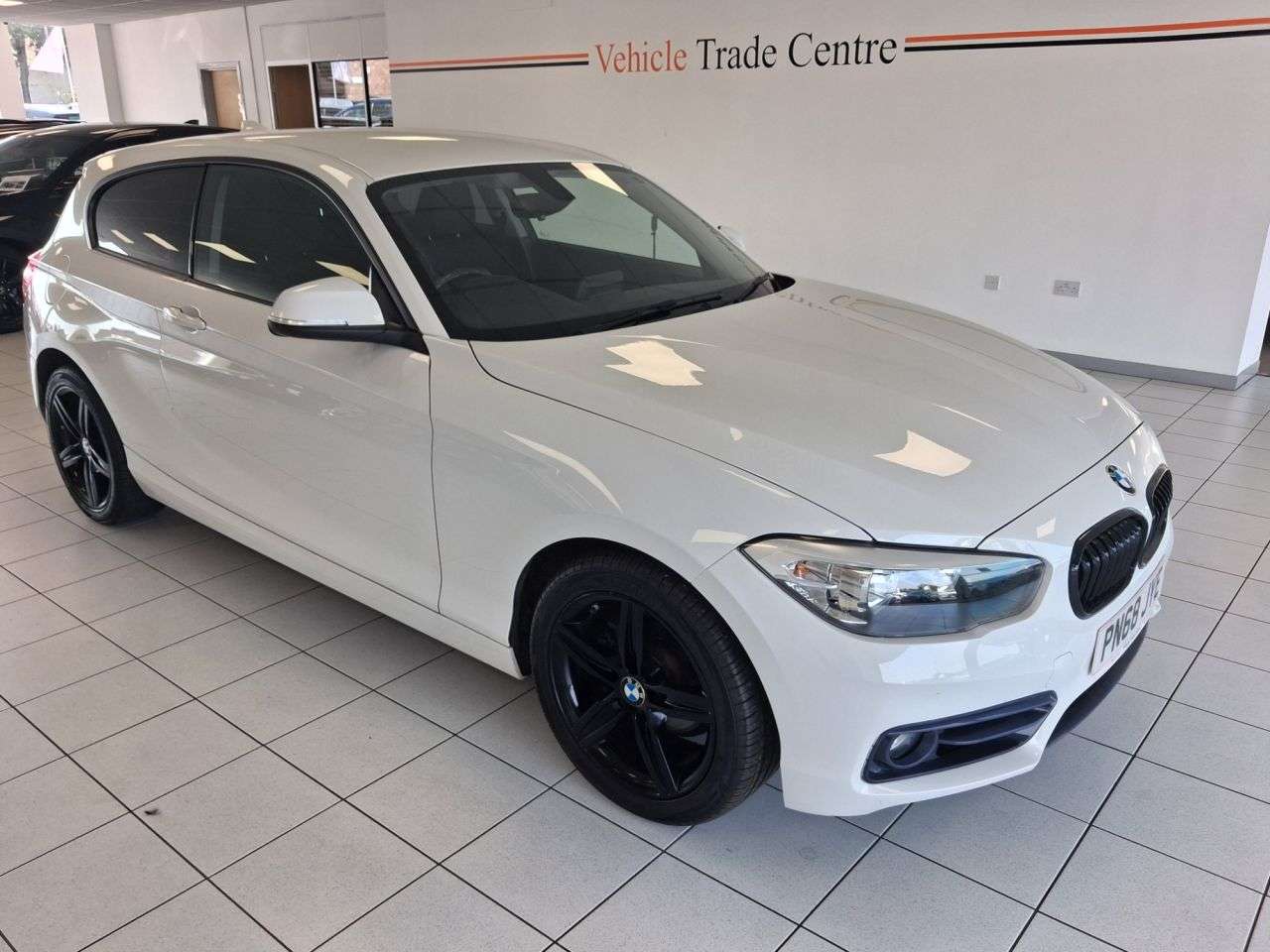 A 2018 BMW 1 SERIES 1.5 118i Sport Hatchback 3dr Petrol Manual Euro 6 (s/s) (136 ps) A 2018 BMW 1 SERIES 1.5 118i Sport Hatchback 3dr Petrol Manual Euro 6 (s/s) (136 ps)