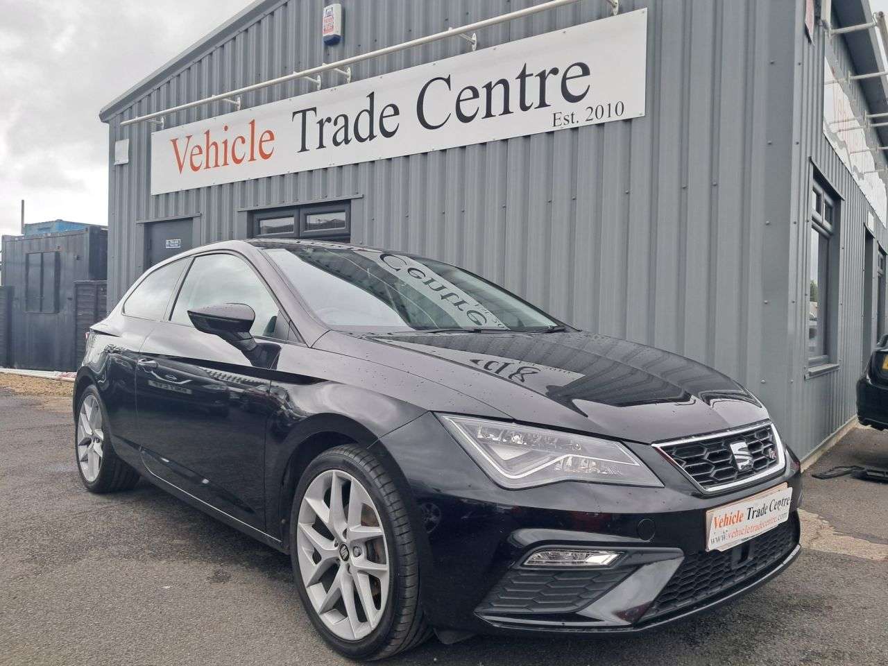 A 2018 SEAT LEON 1.4 TSI FR Technology Sport Coupe 3dr Petrol Manual Euro 6 (s/s) (125 ps) A 2018 SEAT LEON 1.4 TSI FR Technology Sport Coupe 3dr Petrol Manual Euro 6 (s/s) (125 ps)
