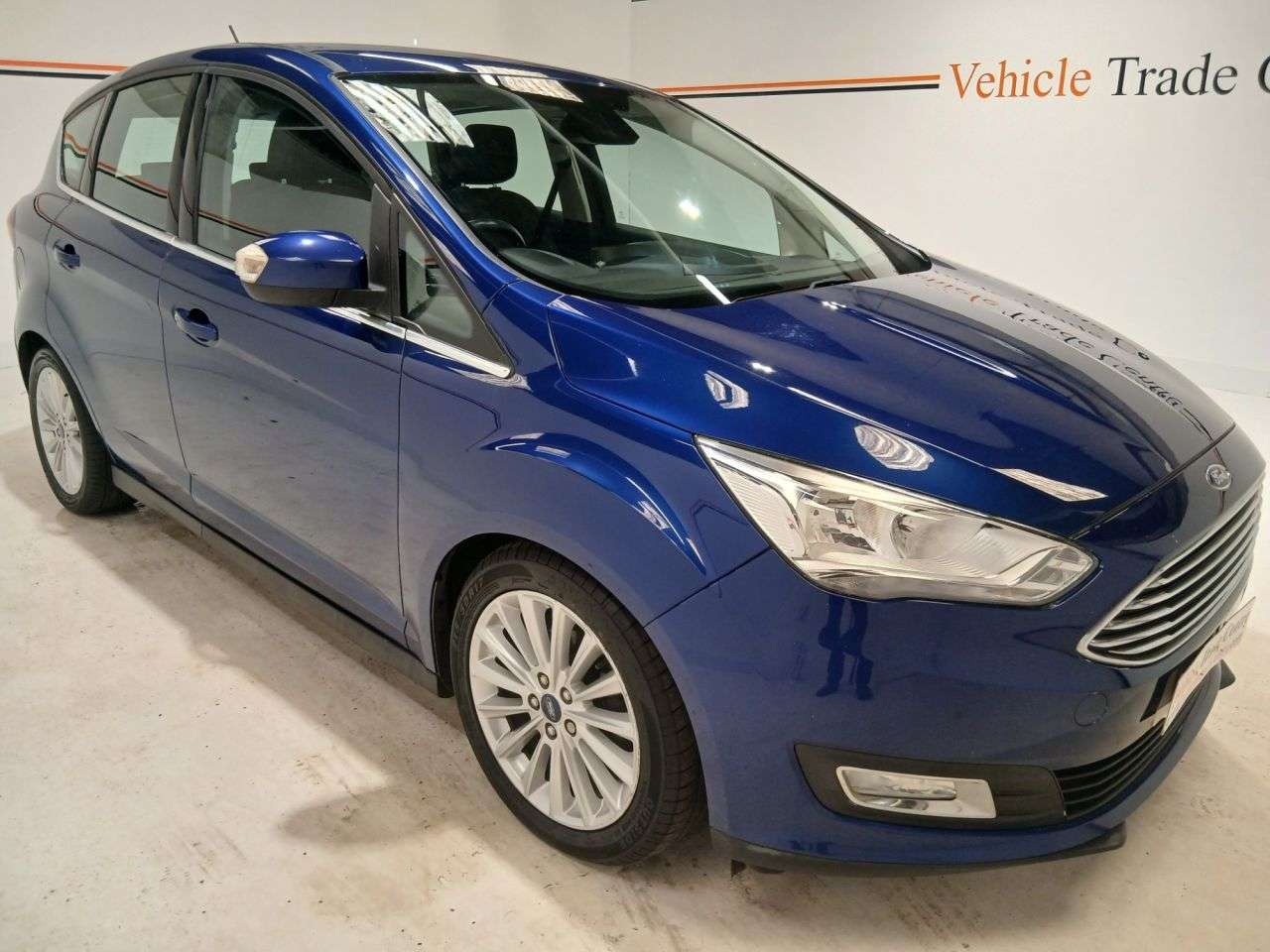 A 2017 FORD C-MAX 1.5 TDCi Titanium MPV 5dr Diesel Manual Euro 6 (s/s) (120 ps) A 2017 FORD C-MAX 1.5 TDCi Titanium MPV 5dr Diesel Manual Euro 6 (s/s) (120 ps)