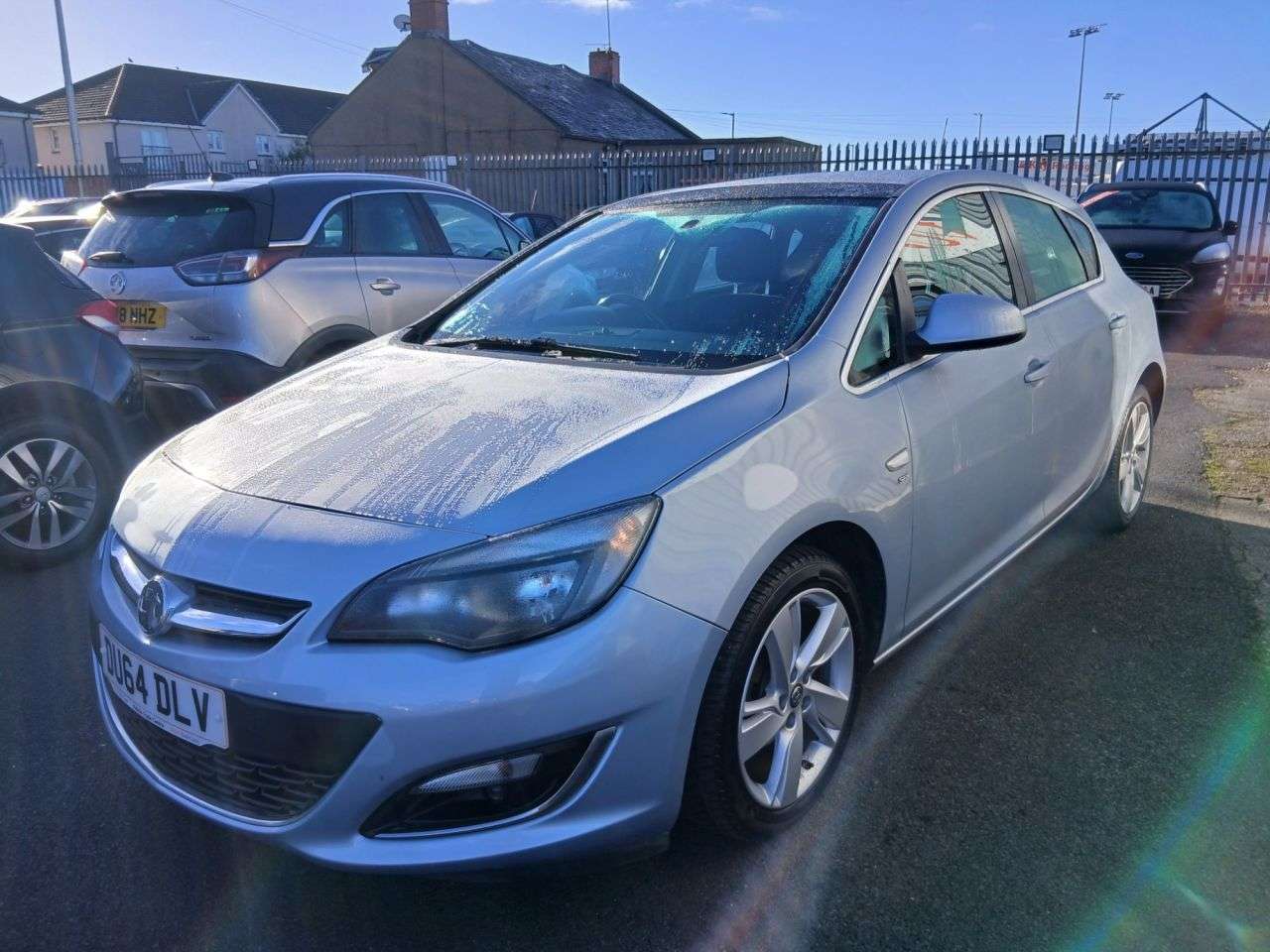 A 2014 VAUXHALL ASTRA 1.4T 16v SRi Hatchback 5dr Petrol Manual Euro 5 (140 ps) A 2014 VAUXHALL ASTRA 1.4T 16v SRi Hatchback 5dr Petrol Manual Euro 5 (140 ps)