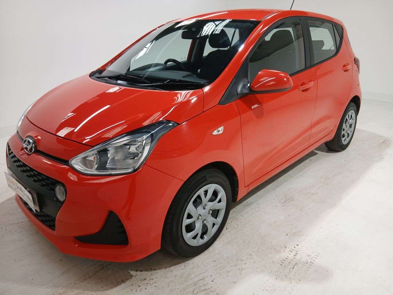 A 2019 HYUNDAI I10 1.0 SE Hatchback 5dr Petrol Manual Euro 6 (67 ps) A 2019 HYUNDAI I10 1.0 SE Hatchback 5dr Petrol Manual Euro 6 (67 ps)