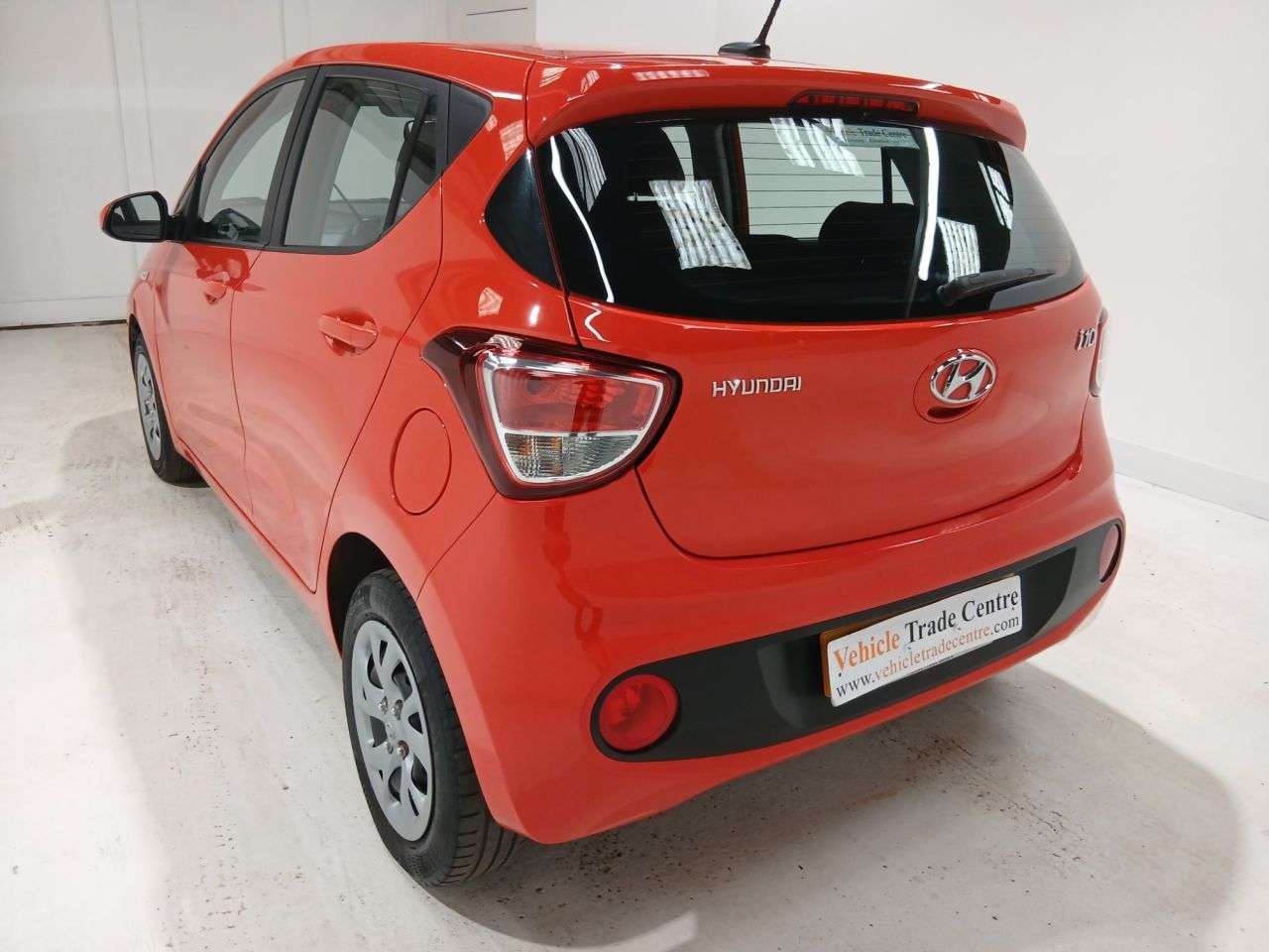 A 2019 HYUNDAI I10 1.0 SE Hatchback 5dr Petrol Manual Euro 6 (67 ps) A 2019 HYUNDAI I10 1.0 SE Hatchback 5dr Petrol Manual Euro 6 (67 ps)
