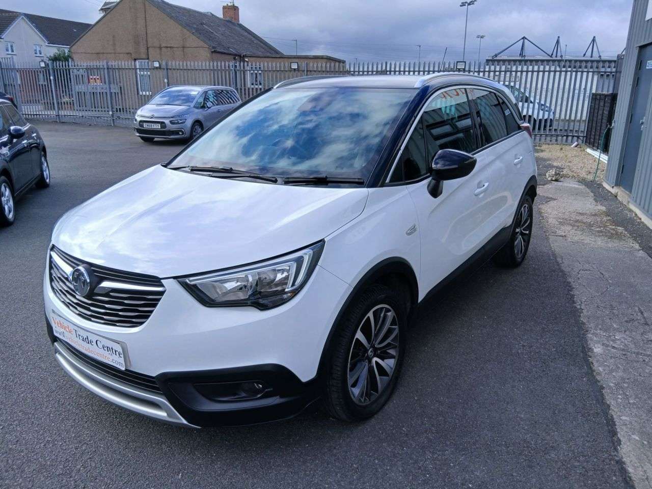 A 2018 VAUXHALL CROSSLAND X 1.2 Turbo GPF Elite SUV 5dr Petrol Manual Euro 6 (s/s) (130 ps) A 2018 VAUXHALL CROSSLAND X 1.2 Turbo GPF Elite SUV 5dr Petrol Manual Euro 6 (s/s) (130 ps)