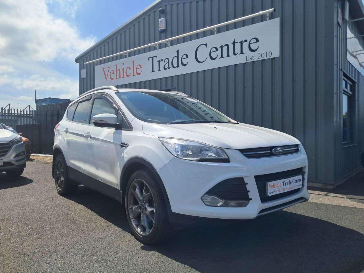 A 2015 FORD KUGA 2.0 TDCi Titanium SUV 5dr Diesel Manual 2WD Euro 6 (s/s) (150 ps) A 2015 FORD KUGA 2.0 TDCi Titanium SUV 5dr Diesel Manual 2WD Euro 6 (s/s) (150 ps)