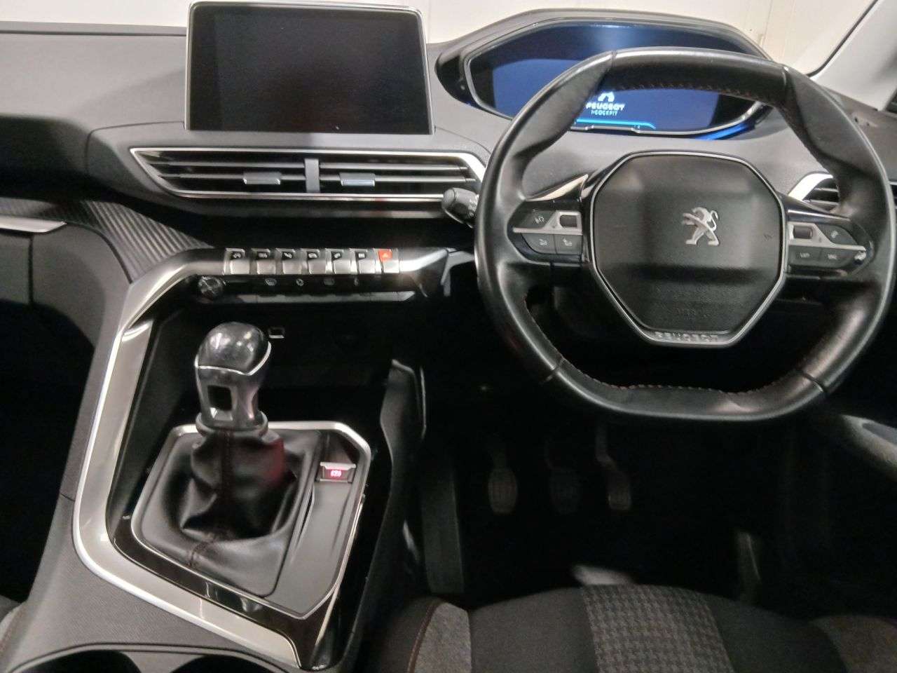 2017 PEUGEOT 3008 2017 PEUGEOT 3008