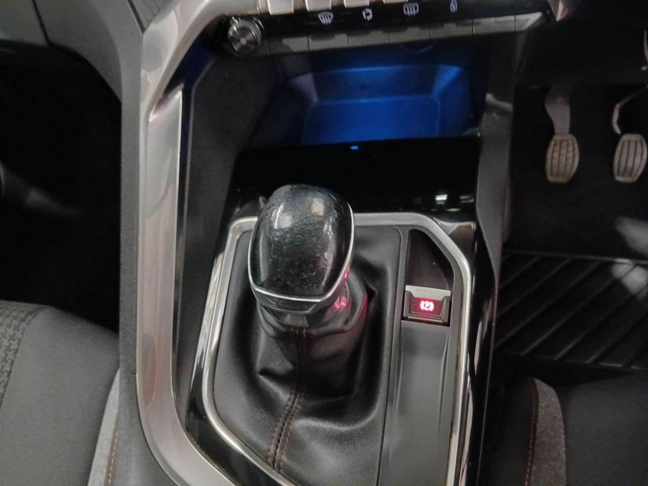 2017 PEUGEOT 3008 2017 PEUGEOT 3008