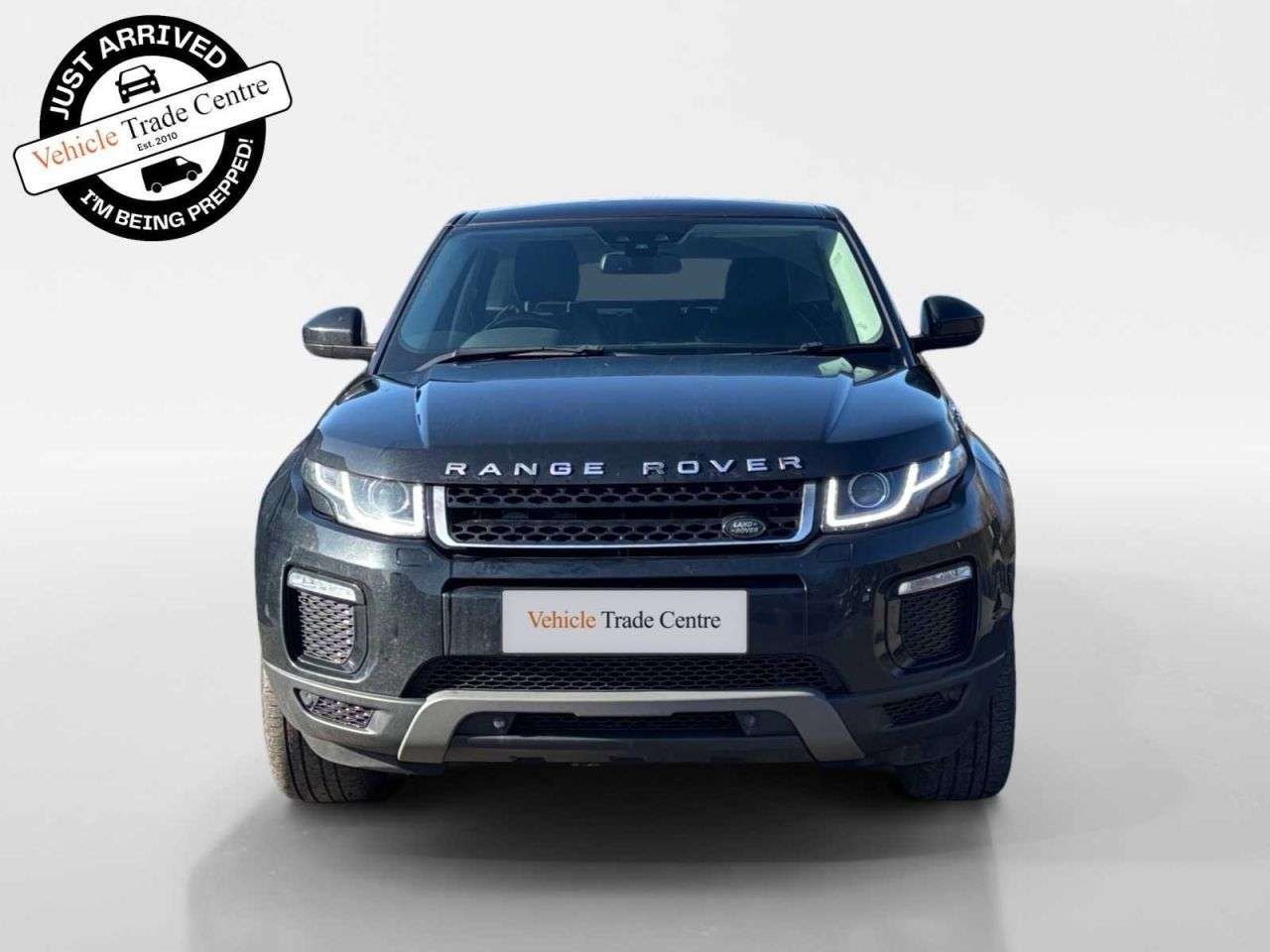 A 2017 LAND ROVER RANGE ROVER EVOQUE 2.0 eD4 SE Tech SUV 5dr Diesel Manual FWD Euro 6 (s/s) (150 ps) A 2017 LAND ROVER RANGE ROVER EVOQUE 2.0 eD4 SE Tech SUV 5dr Diesel Manual FWD Euro 6 (s/s) (150 ps)