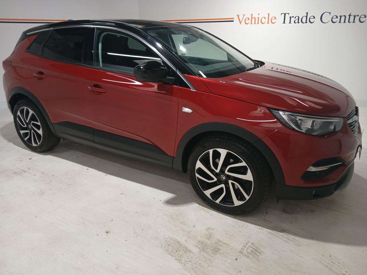 A 2018 VAUXHALL GRANDLAND X 1.2 Turbo Elite Nav SUV 5dr Petrol Manual Euro 6 (s/s) (130 ps) A 2018 VAUXHALL GRANDLAND X 1.2 Turbo Elite Nav SUV 5dr Petrol Manual Euro 6 (s/s) (130 ps)