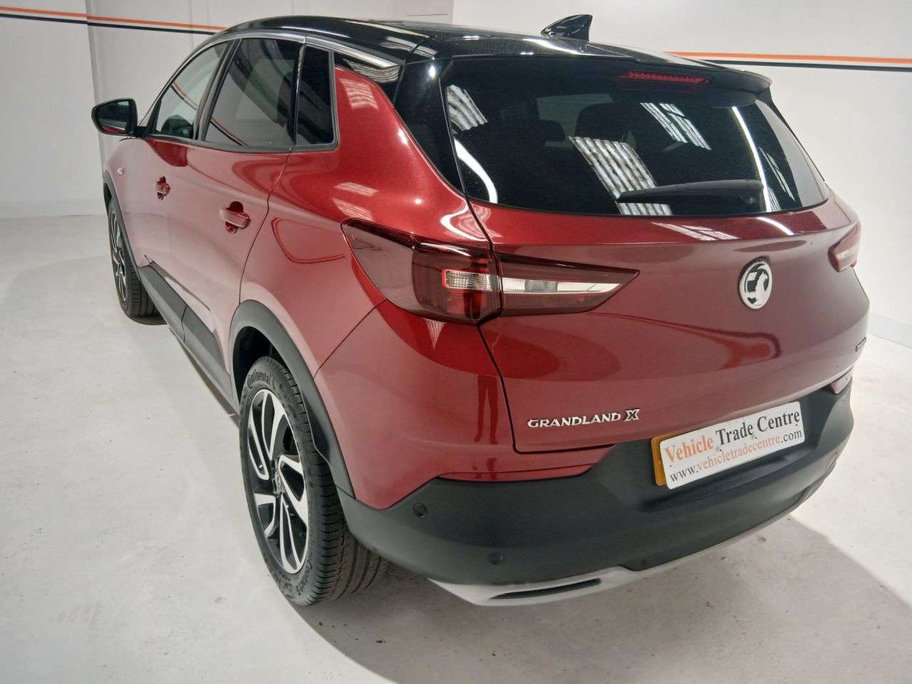 A 2018 VAUXHALL GRANDLAND X 1.2 Turbo Elite Nav SUV 5dr Petrol Manual Euro 6 (s/s) (130 ps) A 2018 VAUXHALL GRANDLAND X 1.2 Turbo Elite Nav SUV 5dr Petrol Manual Euro 6 (s/s) (130 ps)