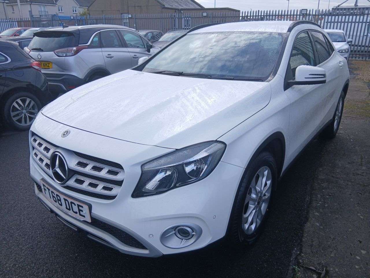 A 2018 MERCEDES-BENZ GLA 1.6 GLA200 SE (Executive) SUV 5dr Petrol Manual Euro 6 (s/s) (156 ps) A 2018 MERCEDES-BENZ GLA 1.6 GLA200 SE (Executive) SUV 5dr Petrol Manual Euro 6 (s/s) (156 ps)