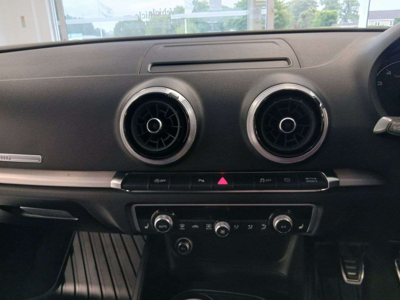 2018 AUDI A3 2018 AUDI A3