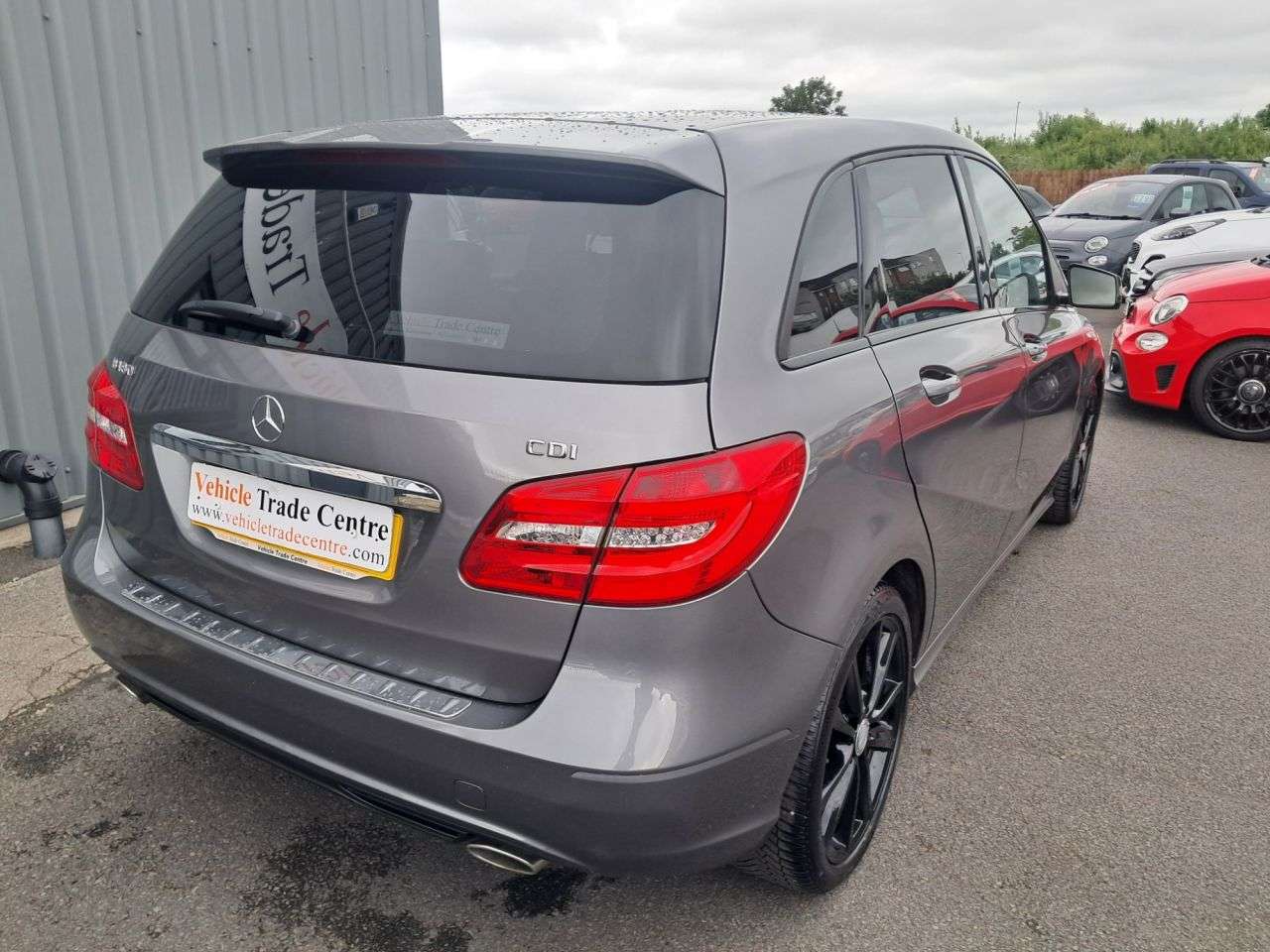 A 2015 MERCEDES-BENZ B CLASS 1.5 B180 CDI Sport MPV 5dr Diesel 7G-DCT Euro 5 (s/s) (109 ps) A 2015 MERCEDES-BENZ B CLASS 1.5 B180 CDI Sport MPV 5dr Diesel 7G-DCT Euro 5 (s/s) (109 ps)