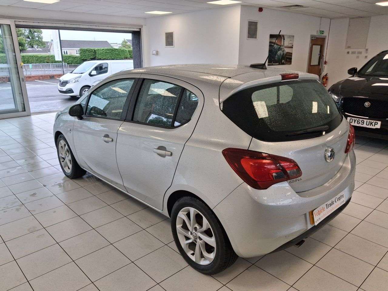 A 2017 VAUXHALL CORSA 1.4i ecoFLEX SRi Hatchback 5dr Petrol Manual Euro 6 (90 ps) A 2017 VAUXHALL CORSA 1.4i ecoFLEX SRi Hatchback 5dr Petrol Manual Euro 6 (90 ps)