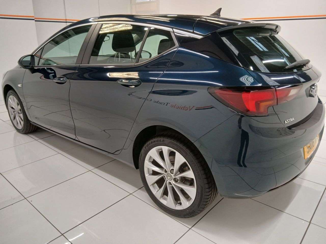 A 2016 VAUXHALL ASTRA 1.4i Tech Line Hatchback 5dr Petrol Manual Euro 6 (100 ps) A 2016 VAUXHALL ASTRA 1.4i Tech Line Hatchback 5dr Petrol Manual Euro 6 (100 ps)