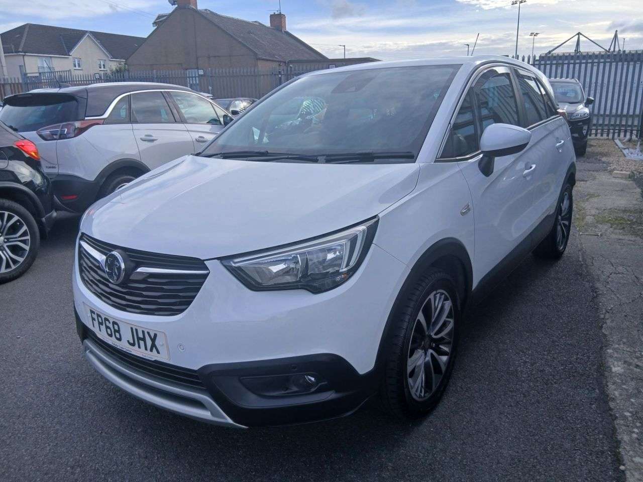 A 2019 VAUXHALL CROSSLAND X 1.2 Elite Nav SUV 5dr Petrol Manual Euro 6 (83 ps) A 2019 VAUXHALL CROSSLAND X 1.2 Elite Nav SUV 5dr Petrol Manual Euro 6 (83 ps)