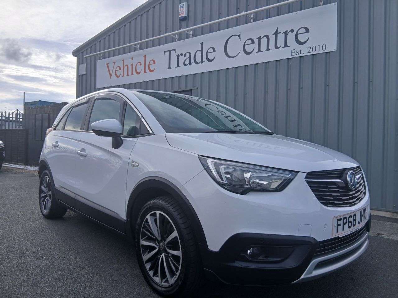 A 2019 VAUXHALL CROSSLAND X 1.2 Elite Nav SUV 5dr Petrol Manual Euro 6 (83 ps) A 2019 VAUXHALL CROSSLAND X 1.2 Elite Nav SUV 5dr Petrol Manual Euro 6 (83 ps)