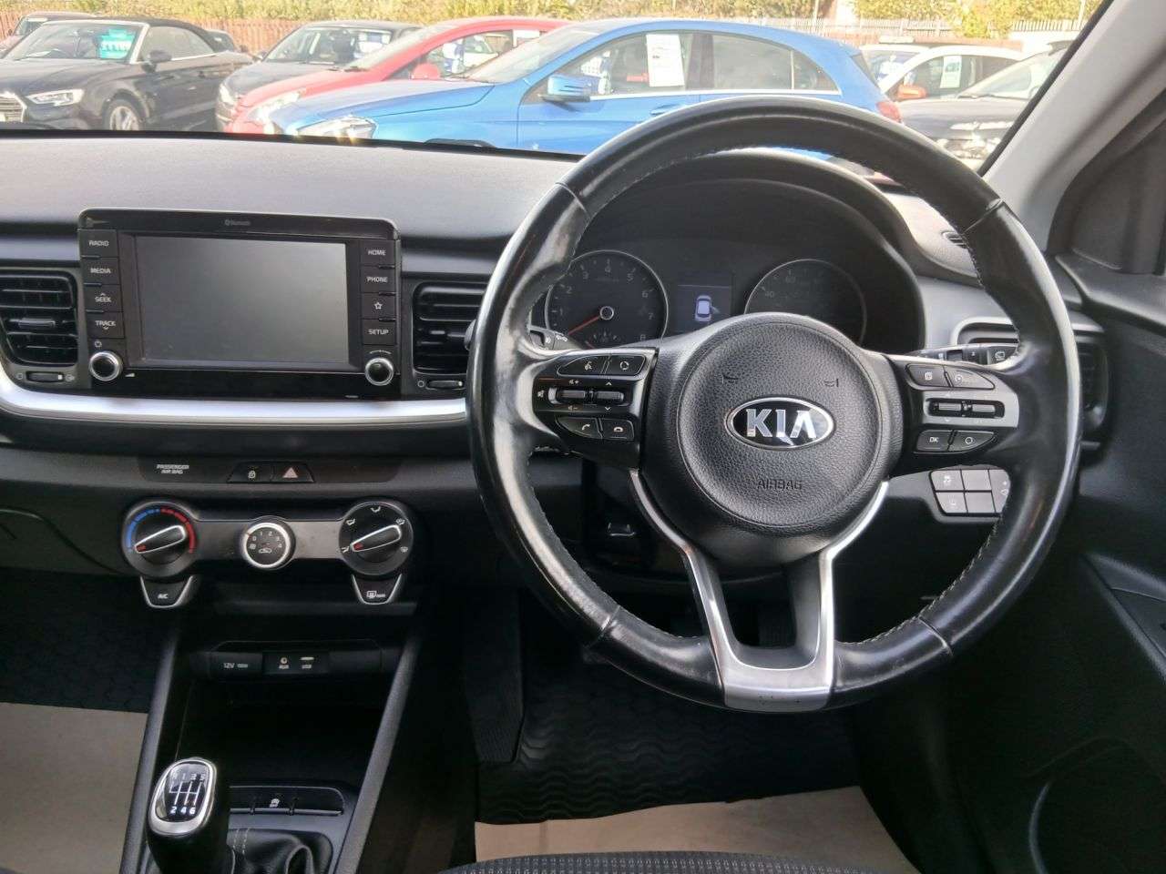2018 KIA STONIC 2018 KIA STONIC