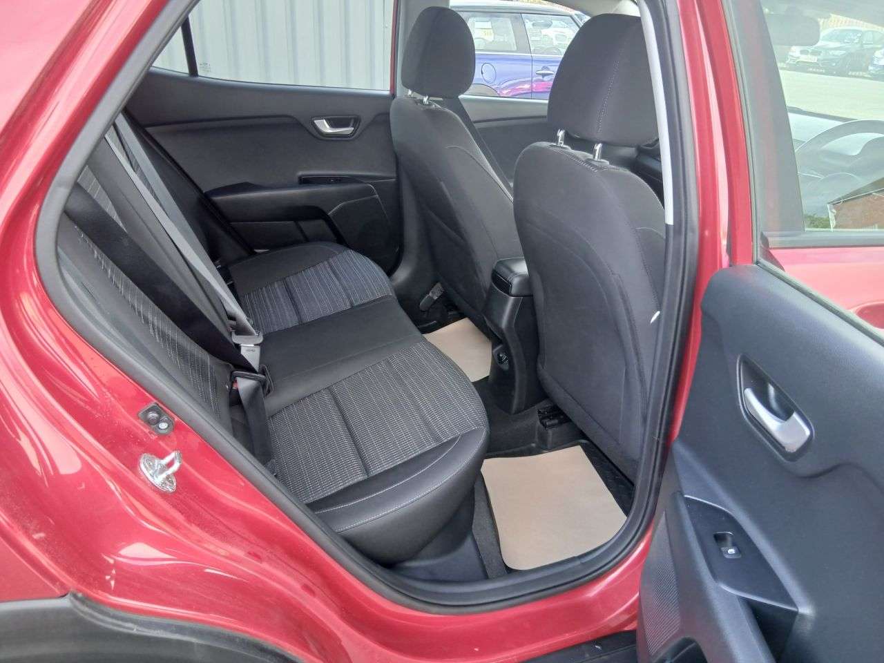 2018 KIA STONIC 2018 KIA STONIC