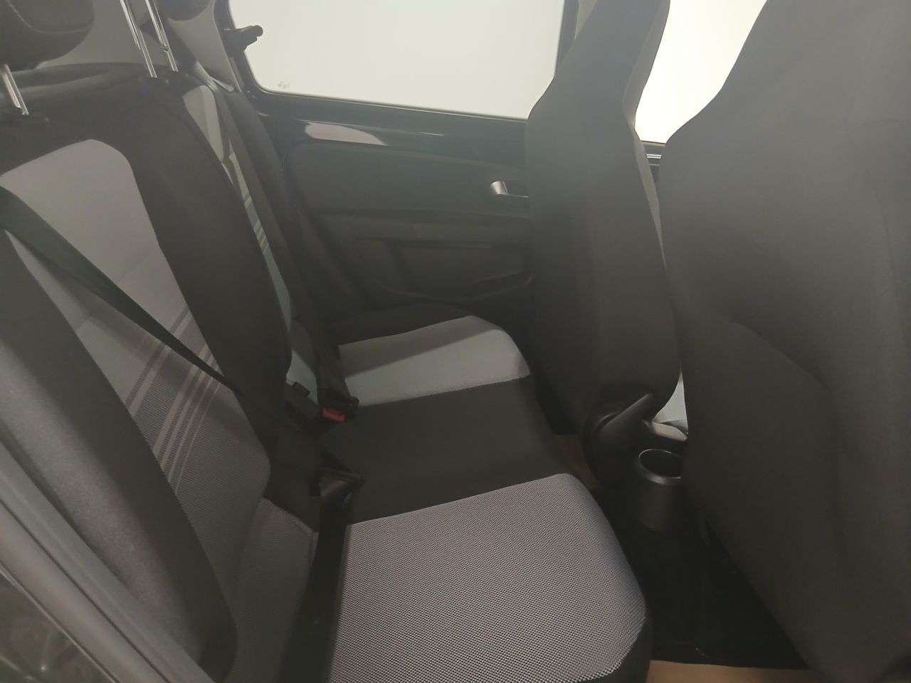 2013 VOLKSWAGEN UP! 2013 VOLKSWAGEN UP!
