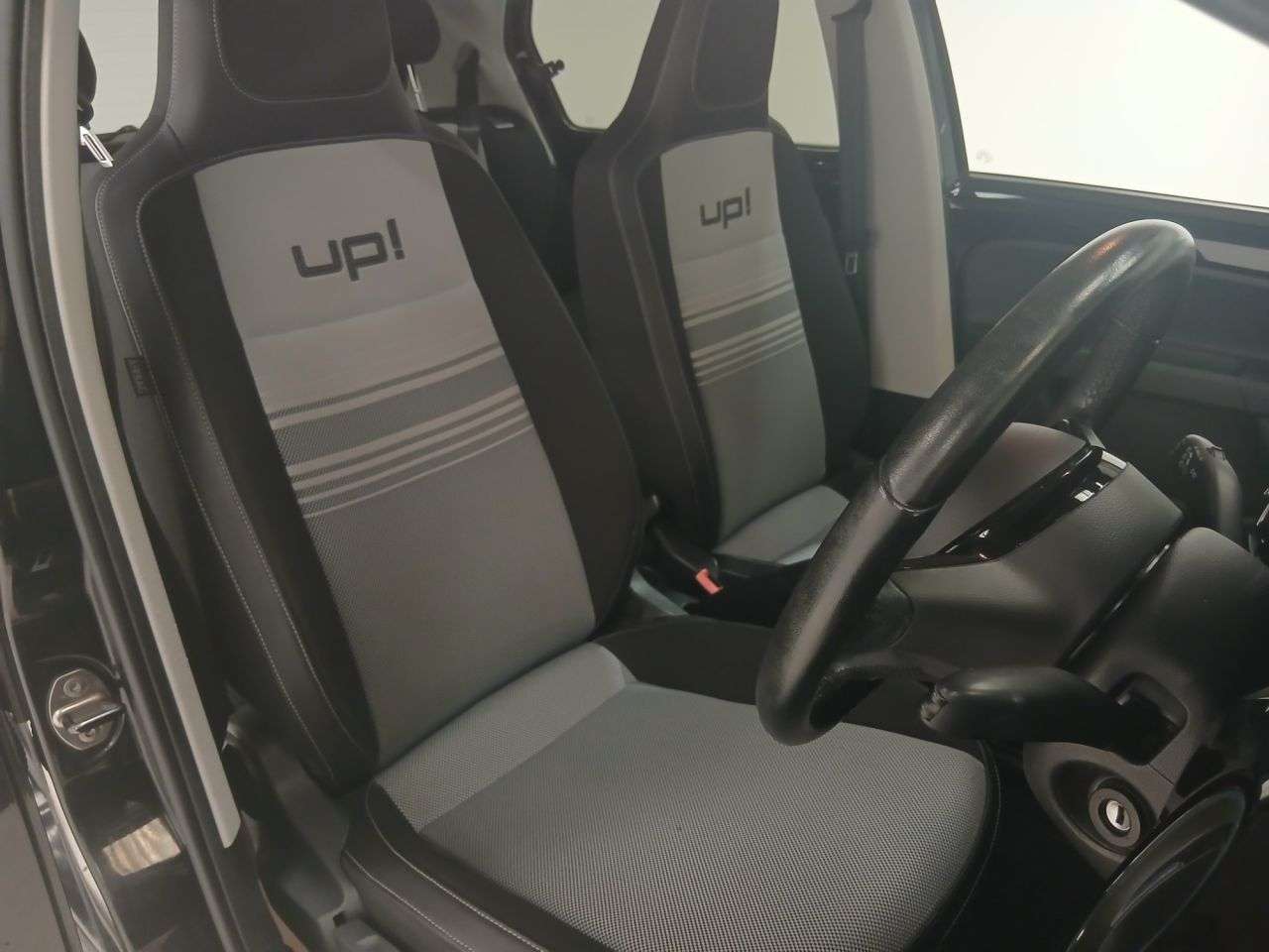 2013 VOLKSWAGEN UP! 2013 VOLKSWAGEN UP!