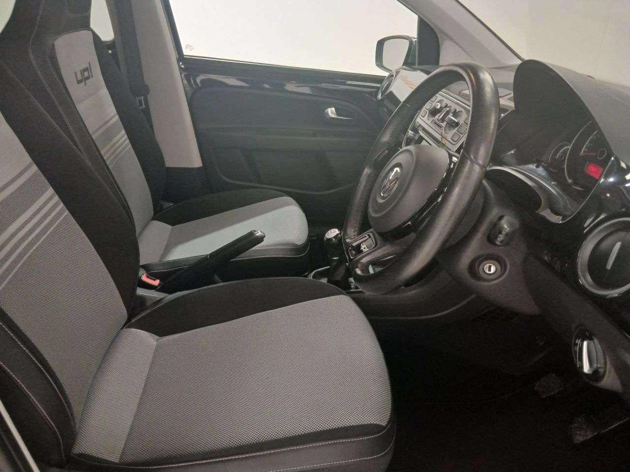 2013 VOLKSWAGEN UP! 2013 VOLKSWAGEN UP!