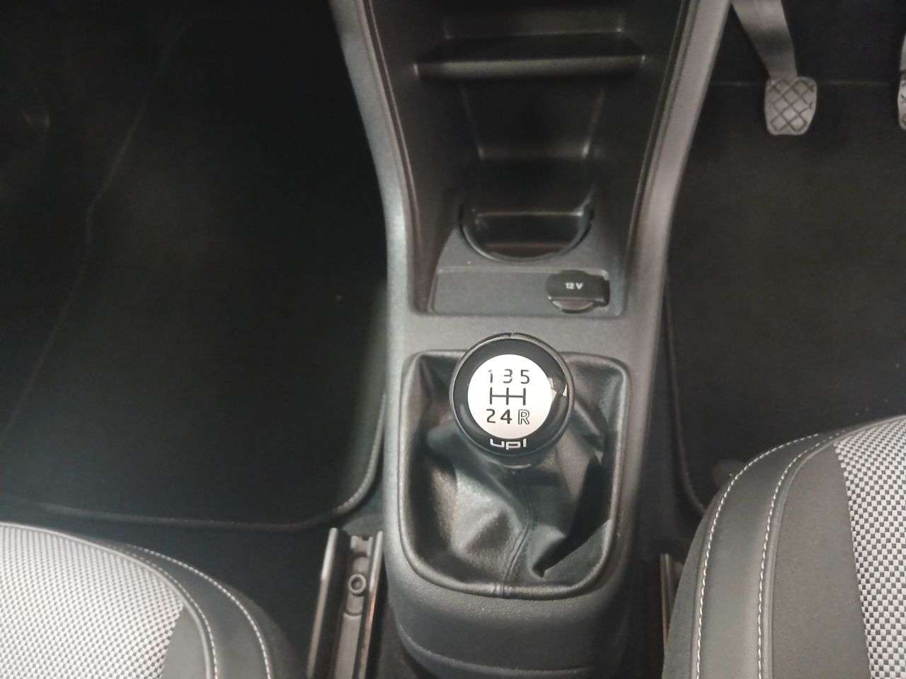 2013 VOLKSWAGEN UP! 2013 VOLKSWAGEN UP!