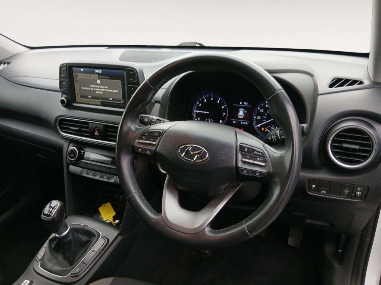 A 2018 HYUNDAI KONA 1.0 T-GDi Blue Drive Premium SUV 5dr Petrol Manual Euro 6 (s/s) (120 ps) A 2018 HYUNDAI KONA 1.0 T-GDi Blue Drive Premium SUV 5dr Petrol Manual Euro 6 (s/s) (120 ps)