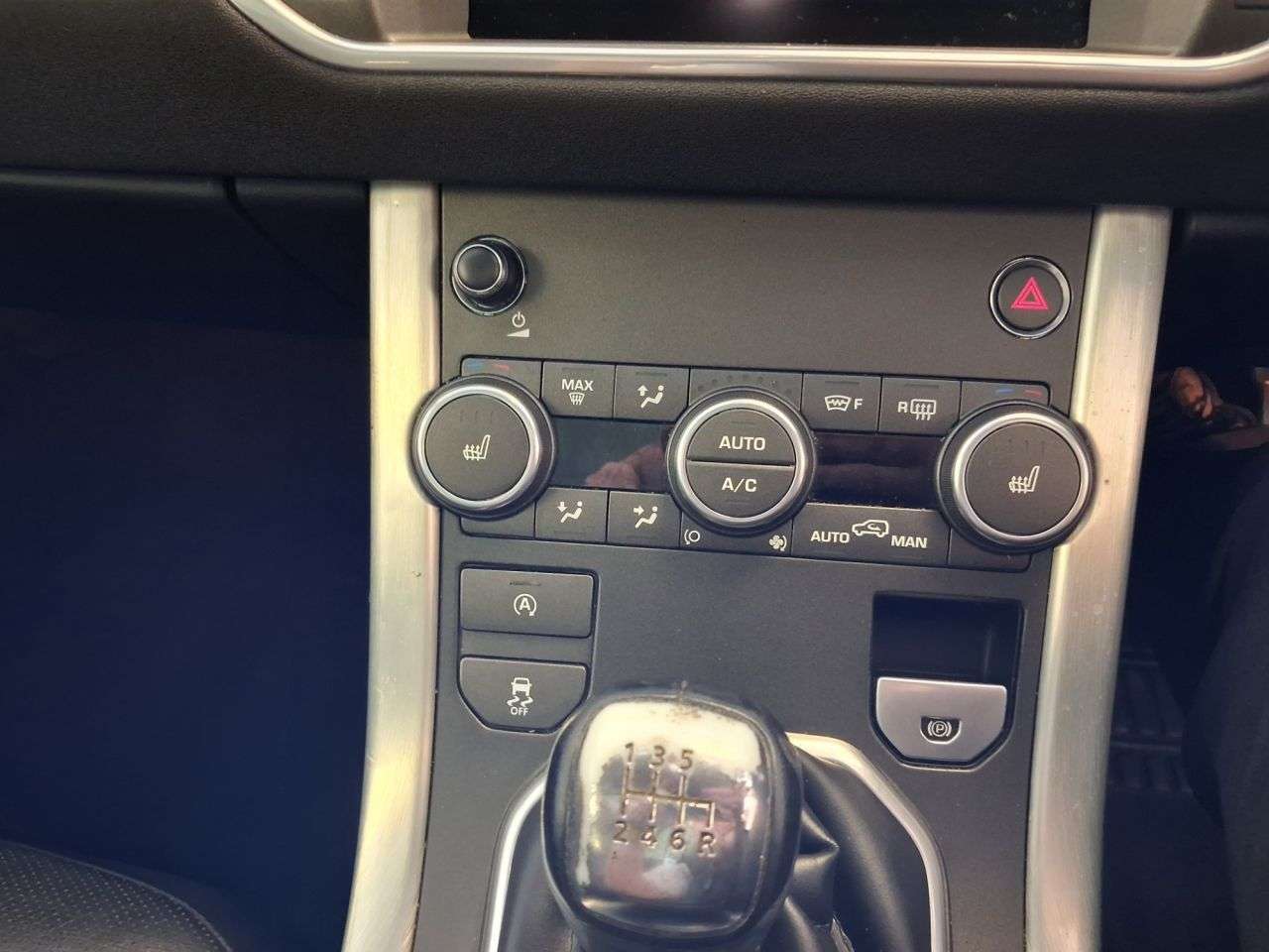 2015 LAND ROVER RANGE ROVER EVOQUE 2015 LAND ROVER RANGE ROVER EVOQUE